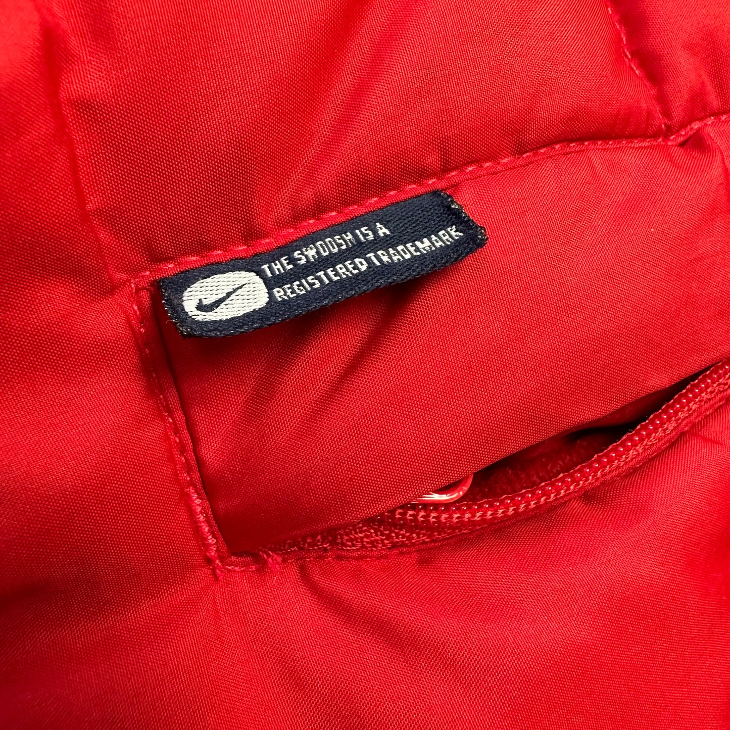Vintage Nike Puffer Weste mit Backstitch (M)