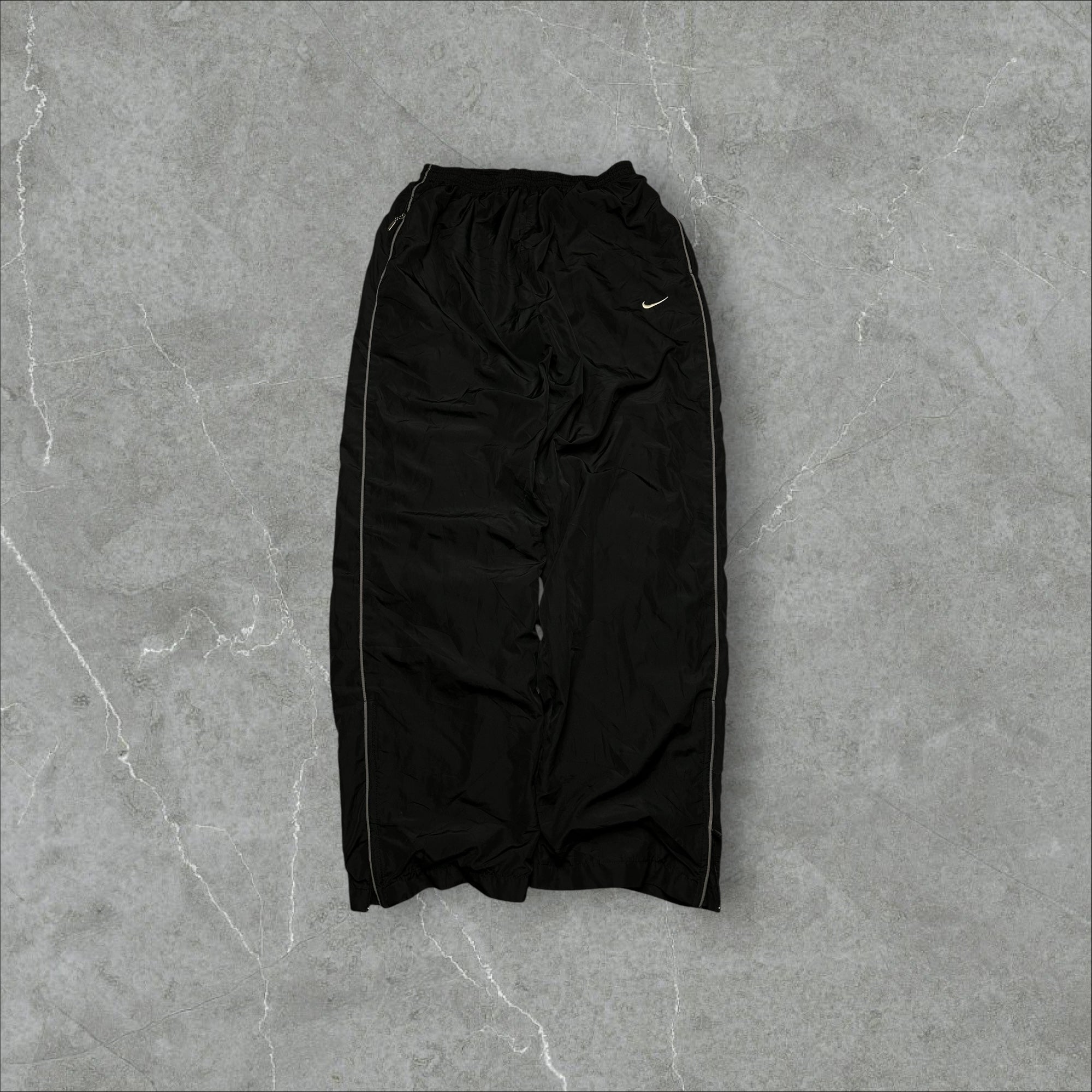 Vintage Nike Trackpants (M-L)