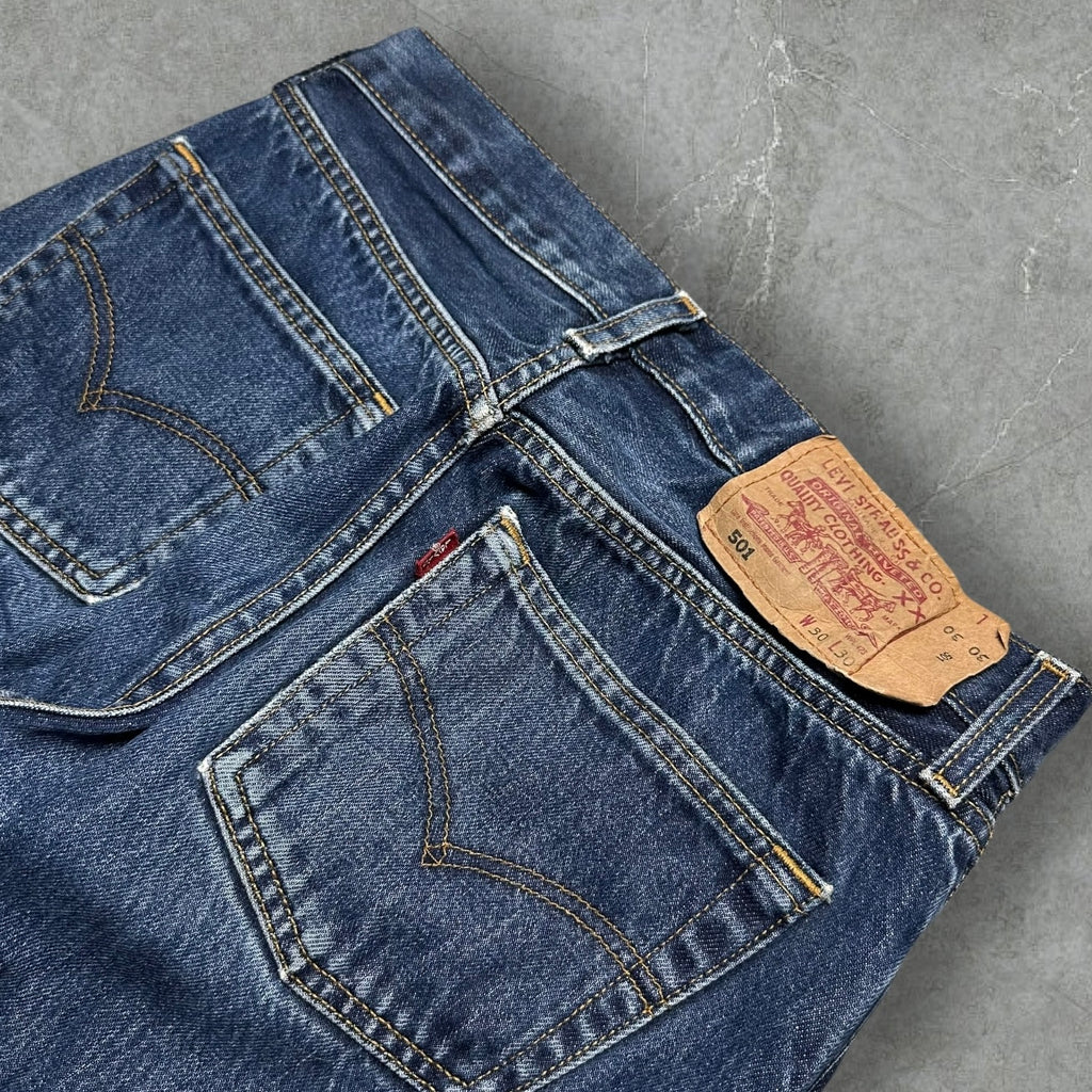 Vintage Levi’s 501 Jeans (XS)