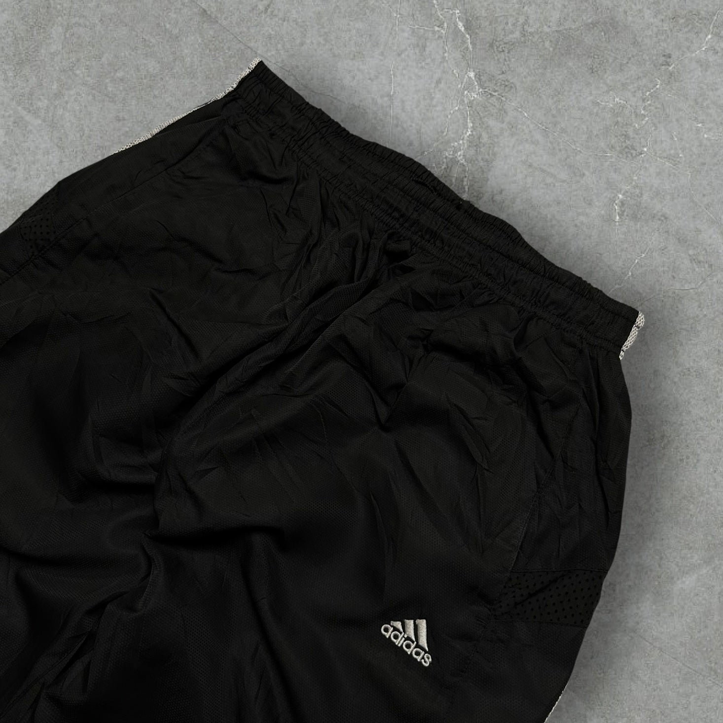 Vintage Adidas Trackpants (M)
