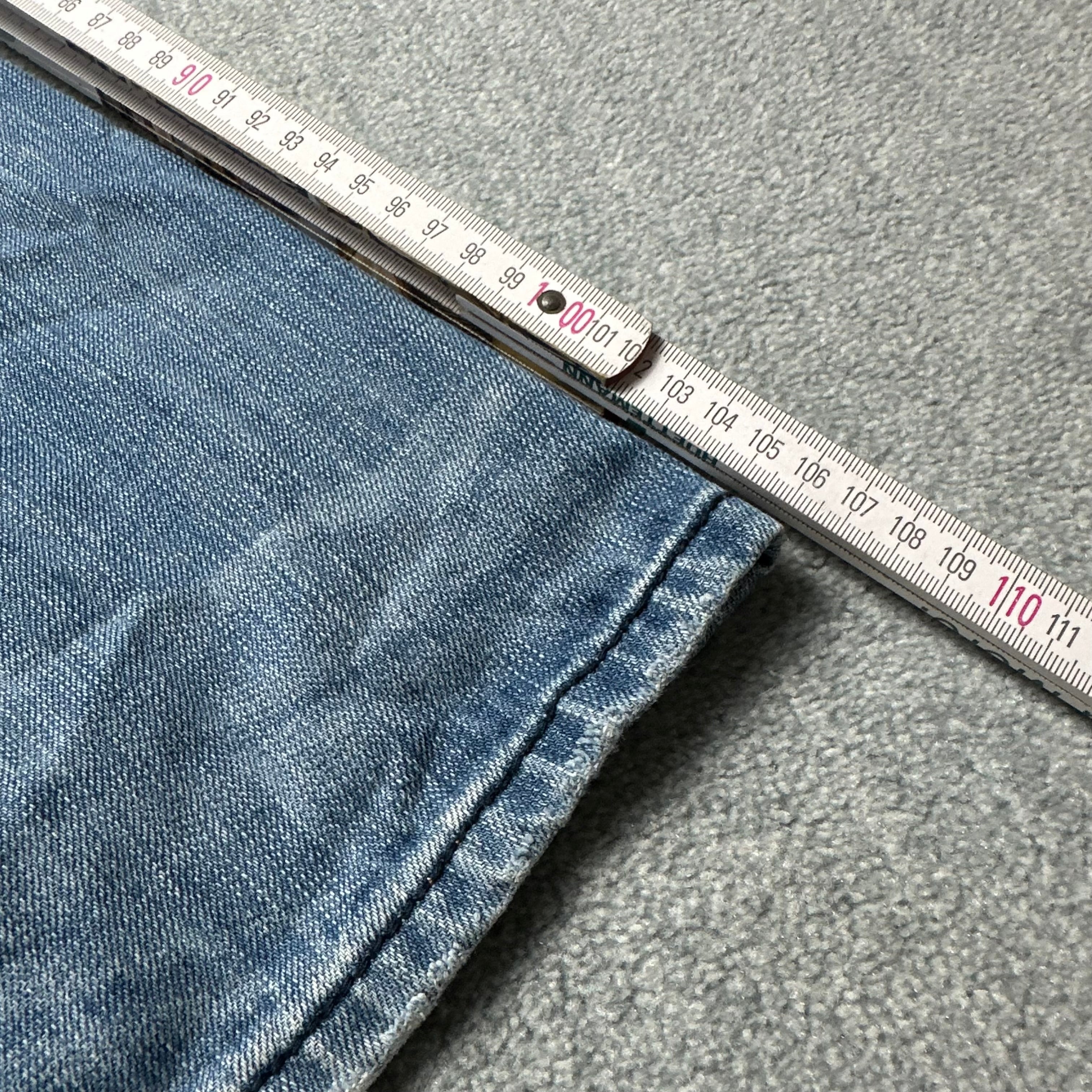 Vintage Rock Revival Jeans (M-L)