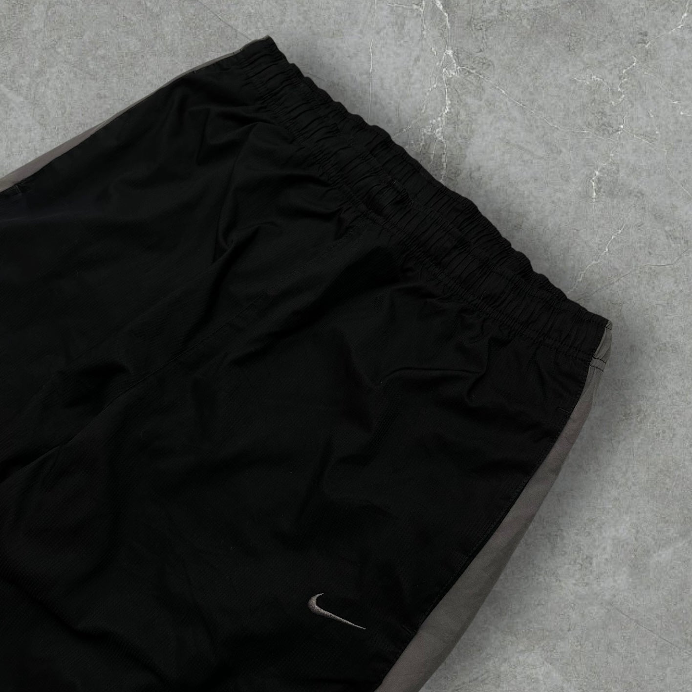 Vintage Nike Trackpants (M-L)