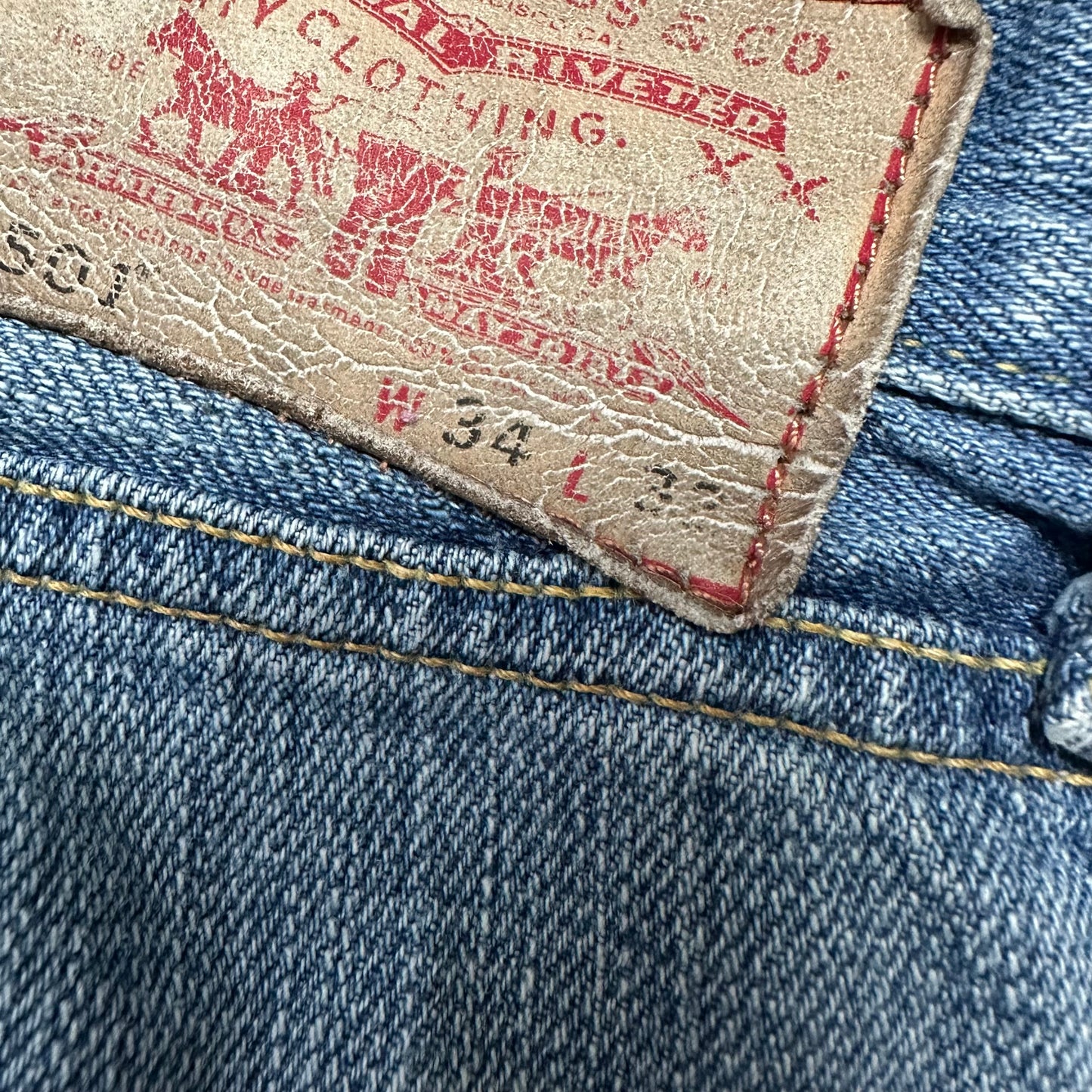 Vintage Levi’s 501 Jeans (L)