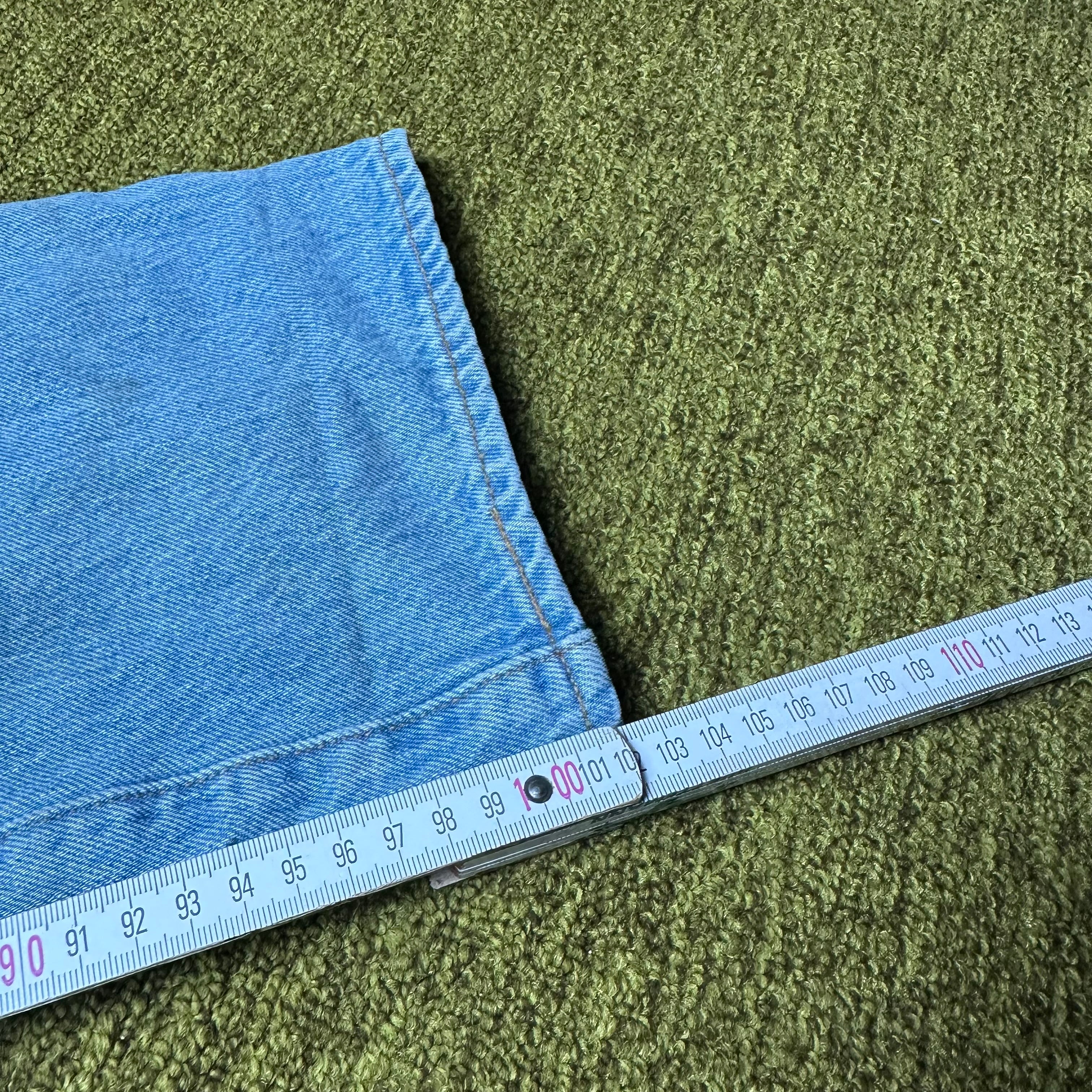 Vintage Levi’s 501 Jeans (S-M)