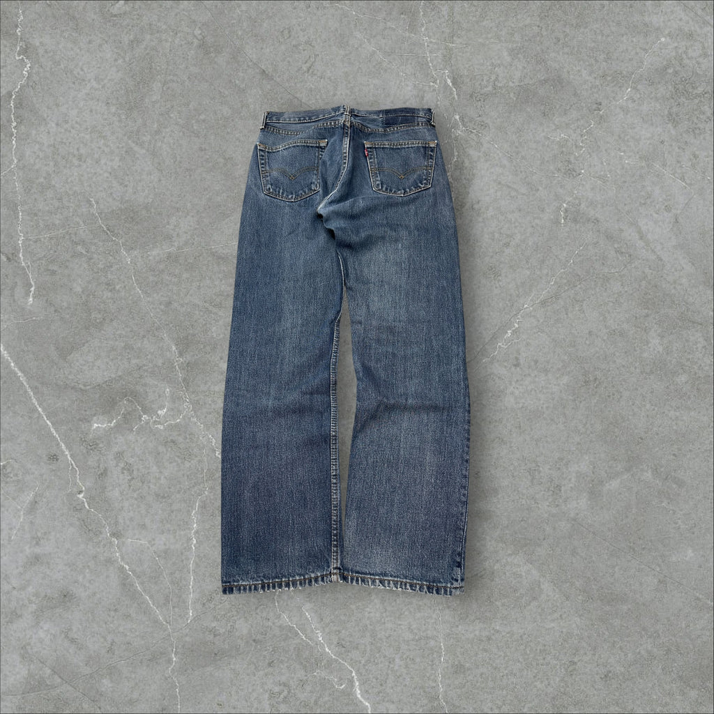 Vintage Levi’s 501 Jeans (S-M)