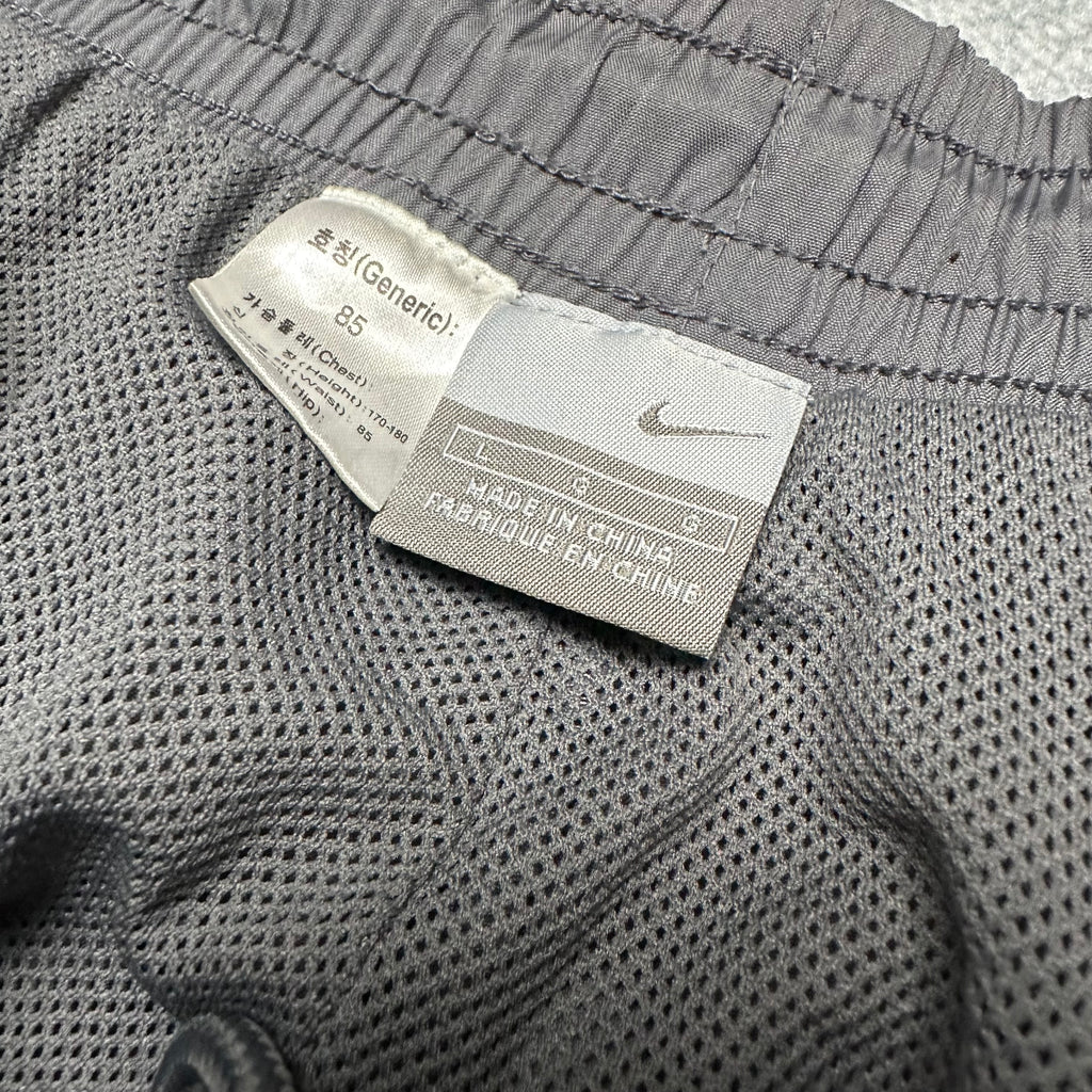 Vintage Nike Trackpants (M-L)