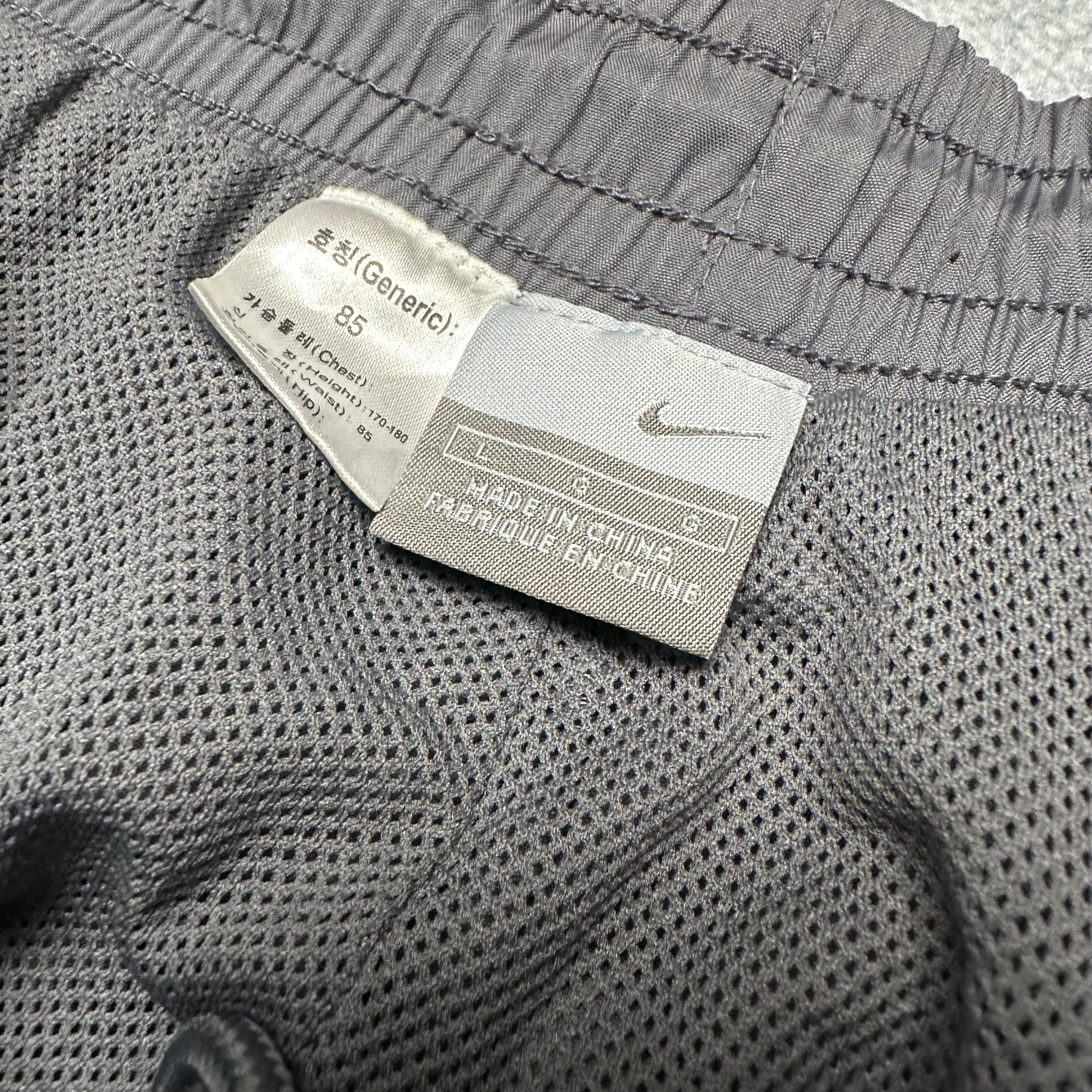 Vintage Nike Trackpants (M-L)