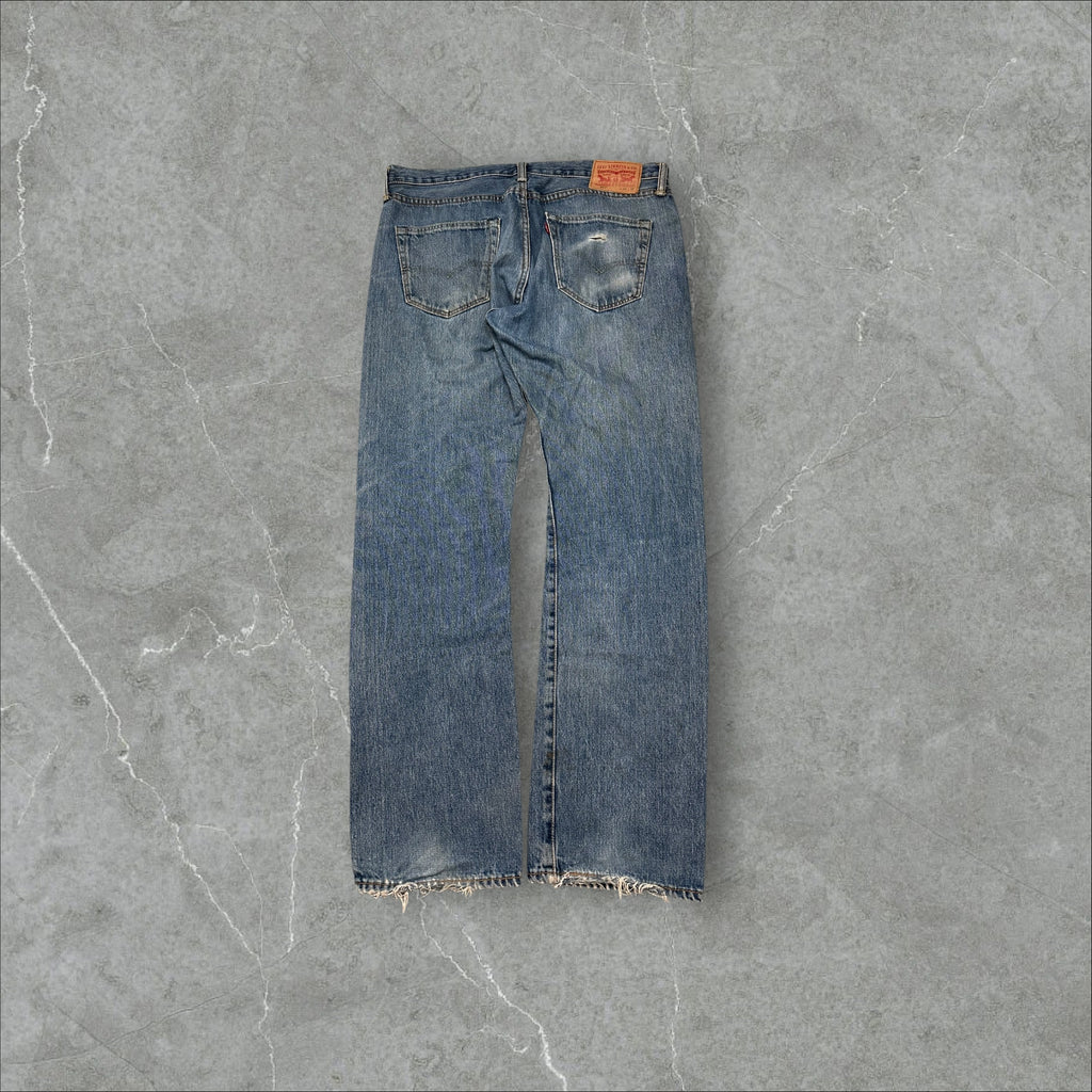 Vintage Levi’s 501 Jeans (L)