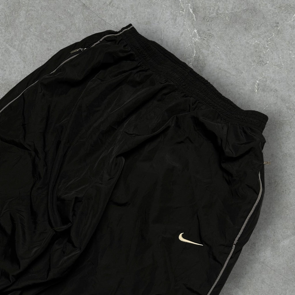 Vintage Nike Trackpants (M-L)