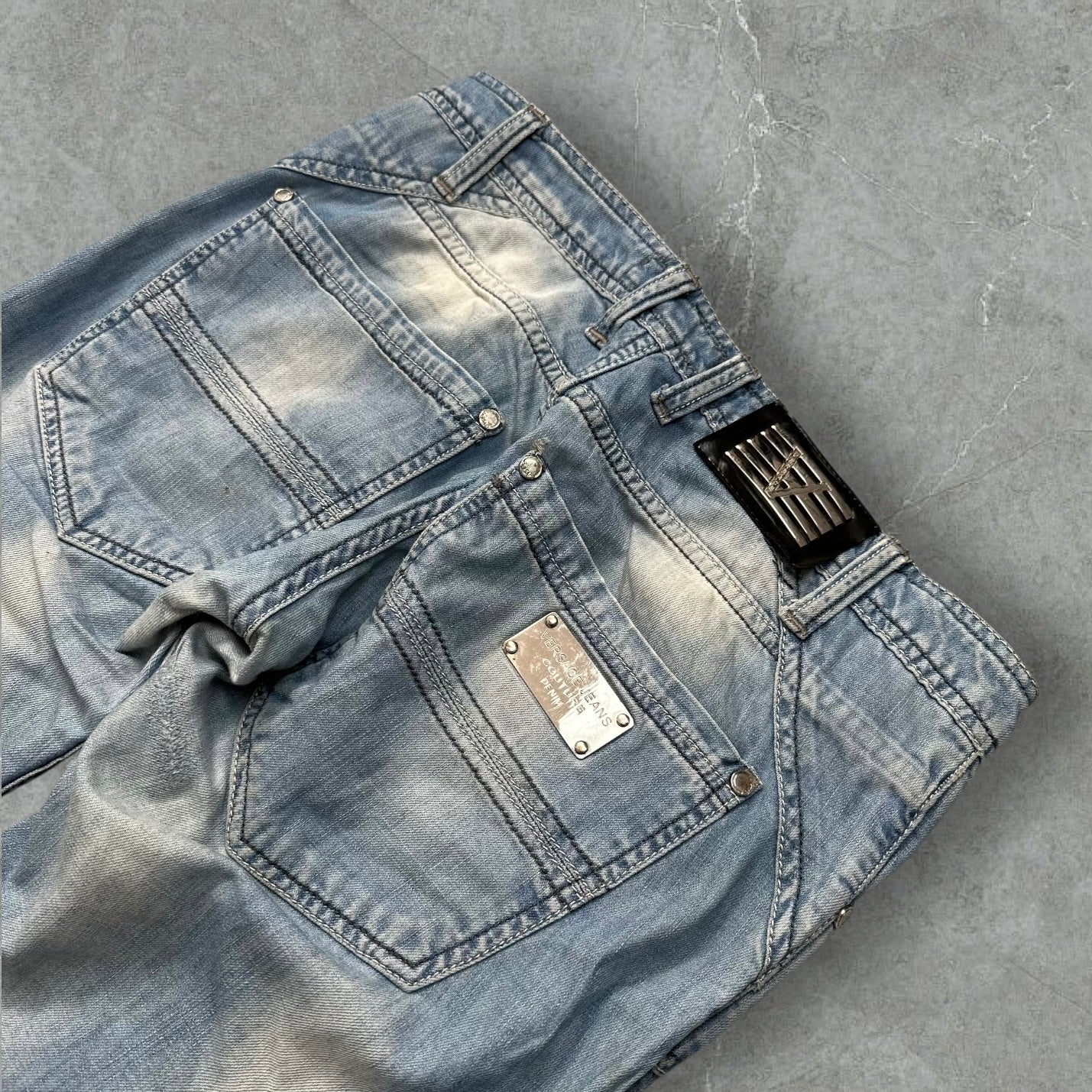 Vintage Versace Jeans (L)