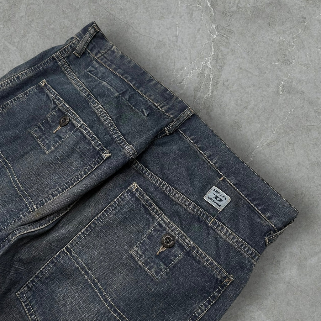 Vintage Diesel Jeans (L-XL)