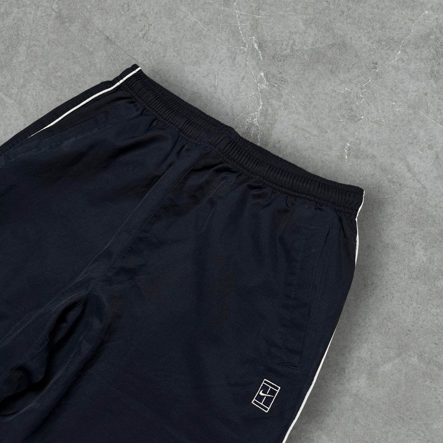 Vintage Nike Court Trackpants (L-XL)