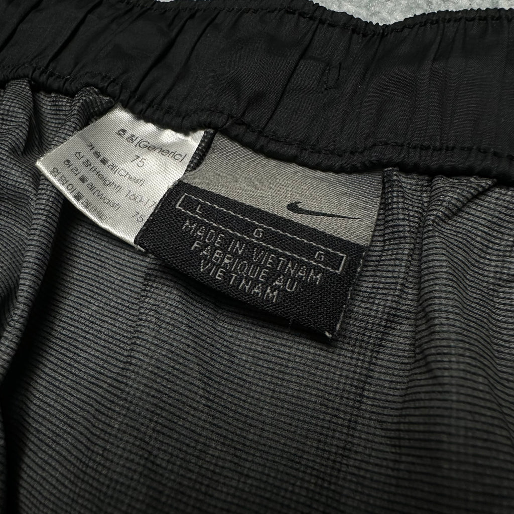 Vintage Nike Trackpants (S-M)