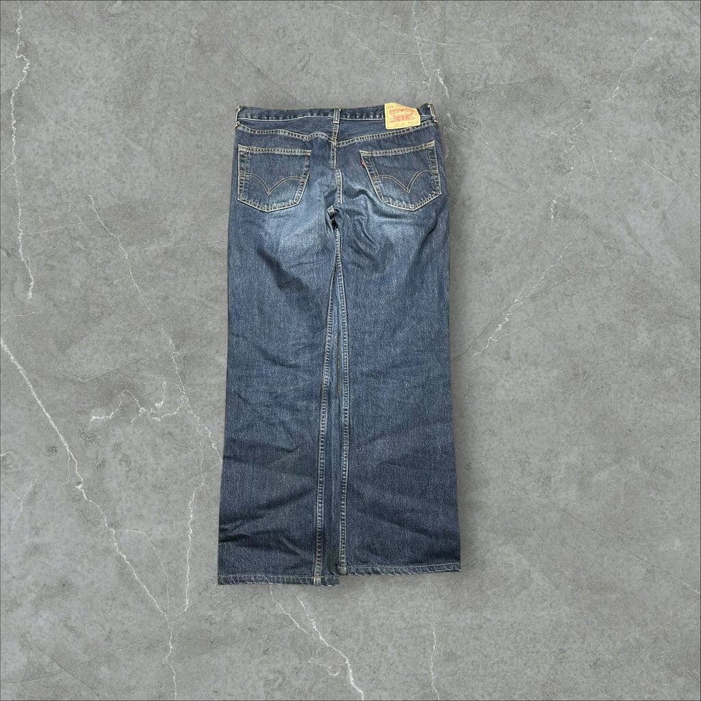 Vintage Levi’s 527 Jeans (L-XL)