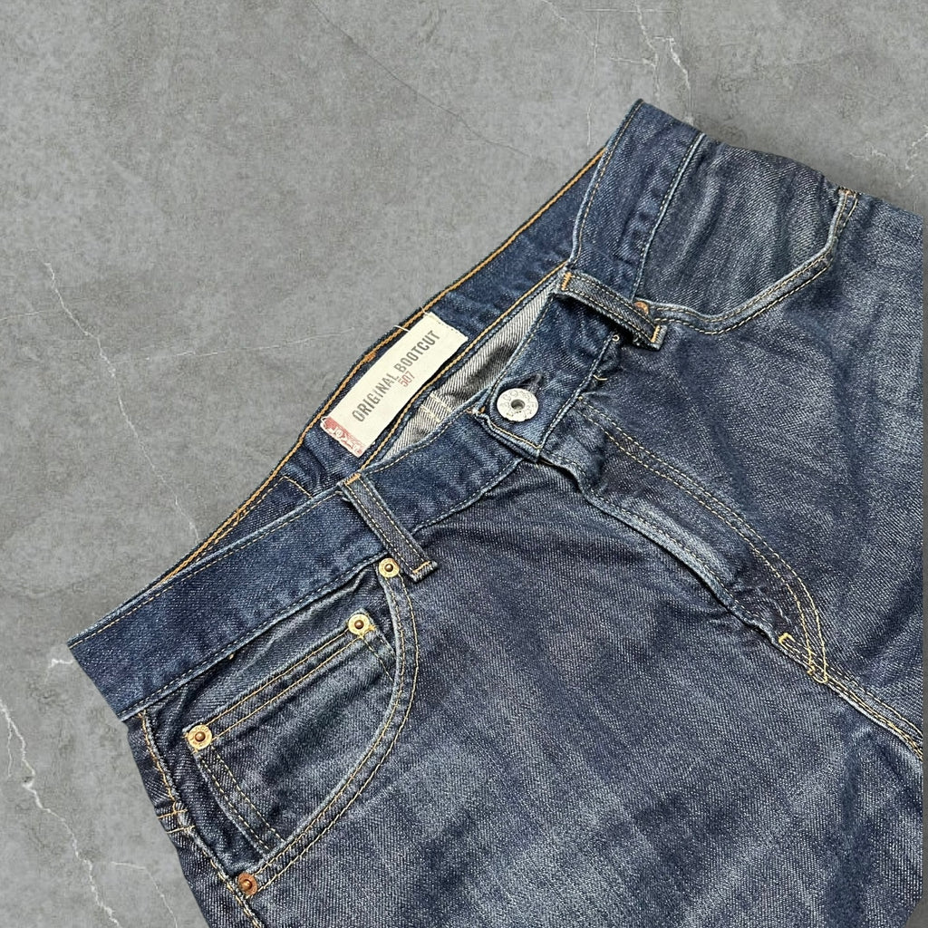 Vintage Levis 507 Bootcut Jeans (M)