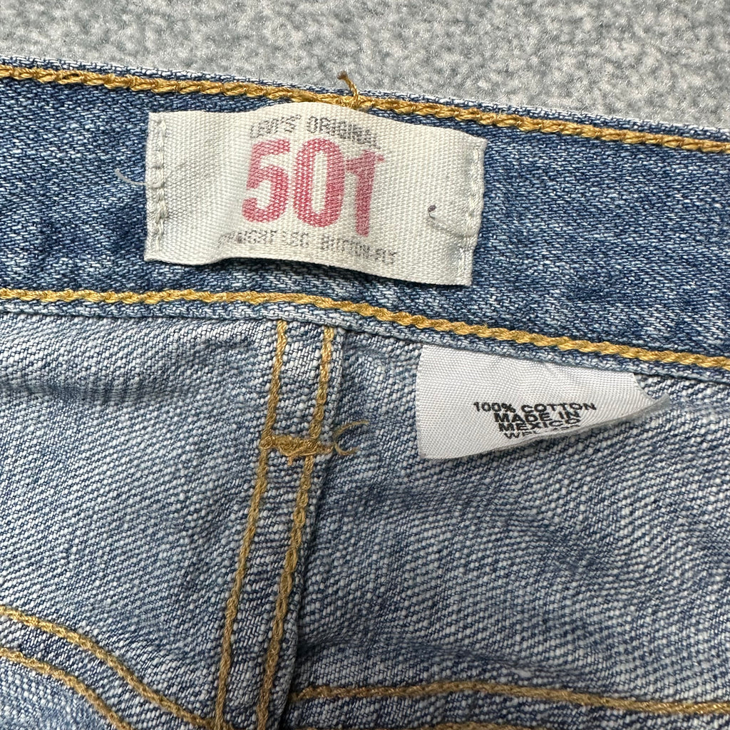 Vintage Levi’s 501 Jeans (L)