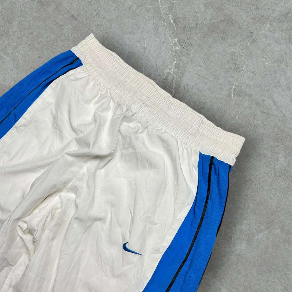 Vintage Nike Trackpants (L-XL)