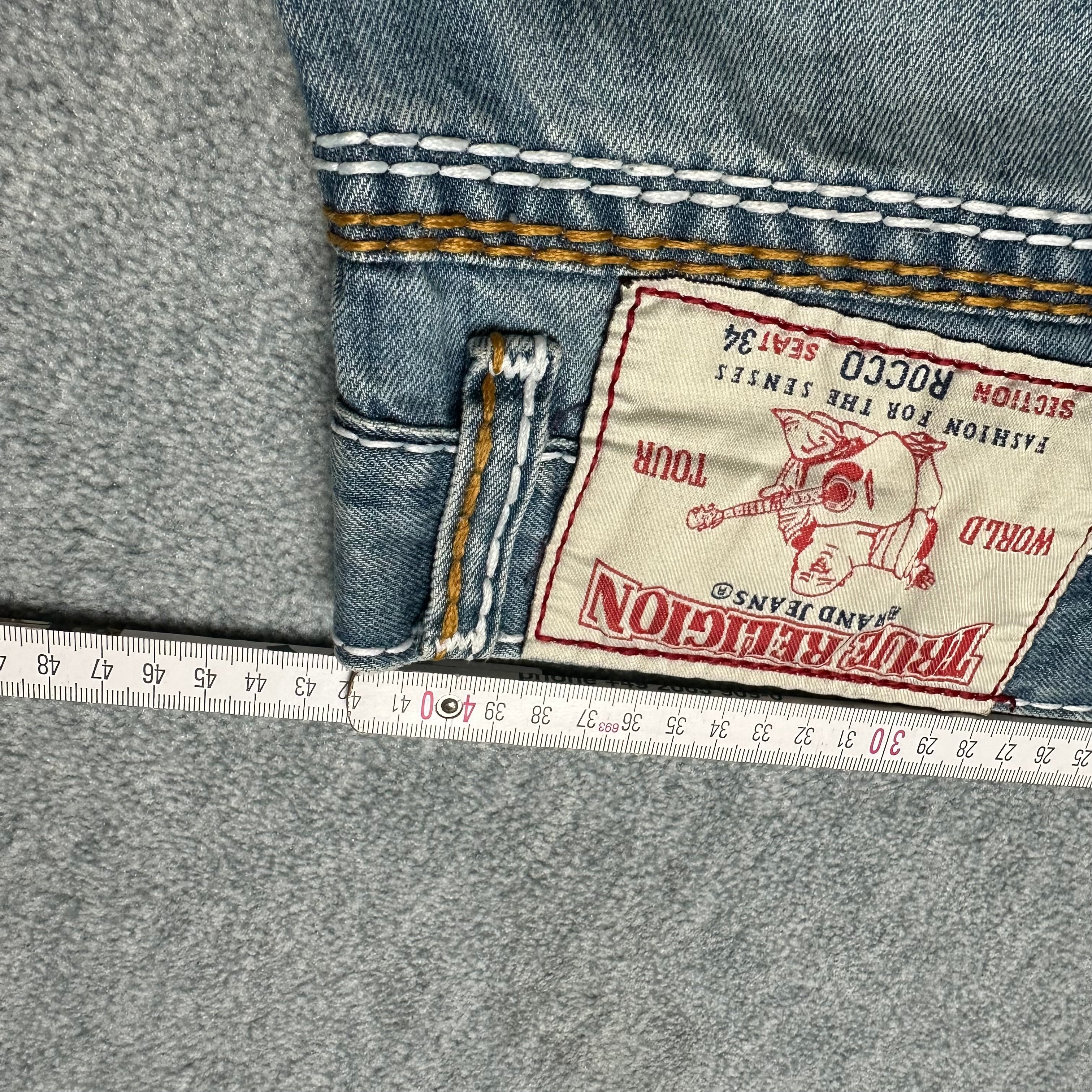 Vintage True Religion Jeans (M-L)