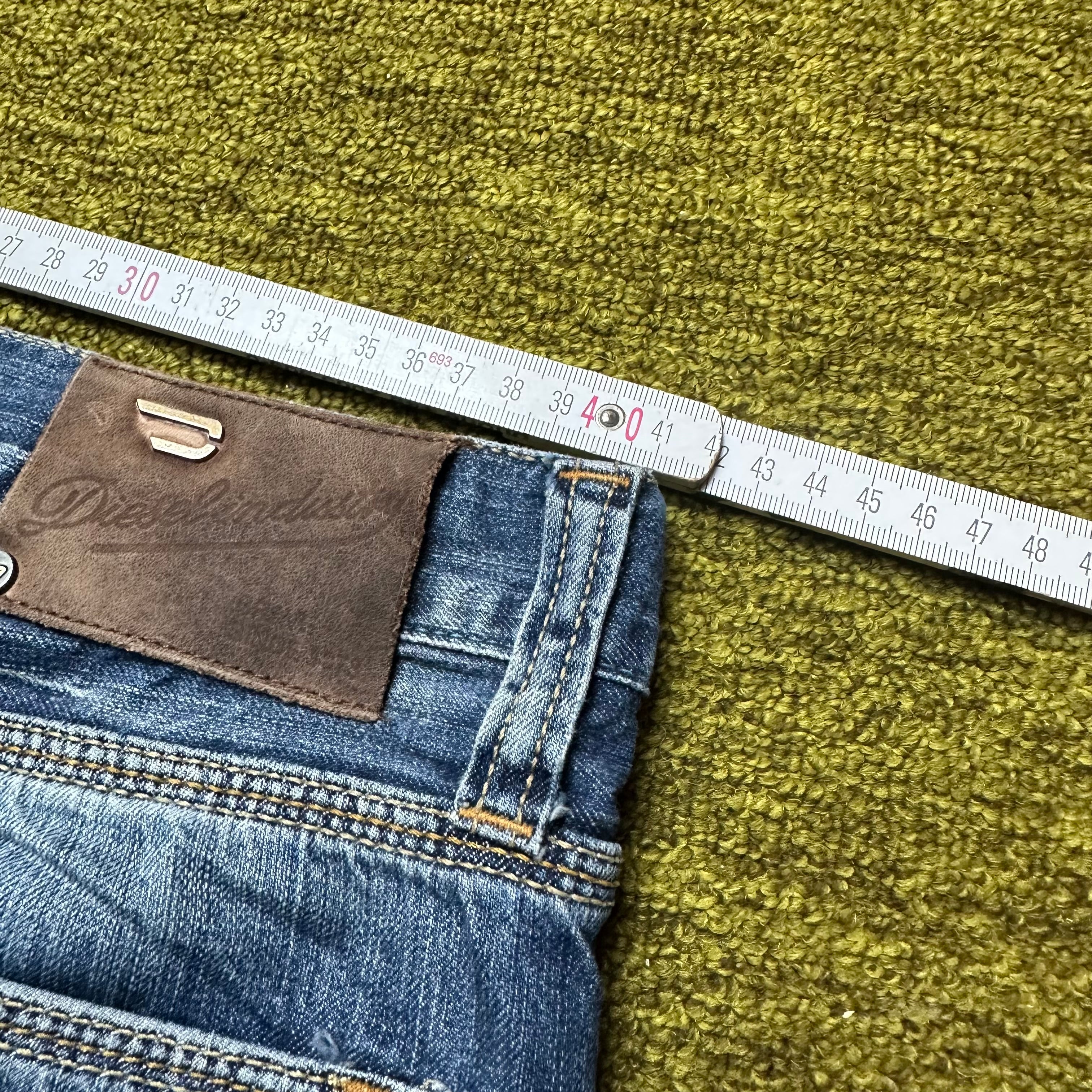 Vintage Diesel Jeans (M)