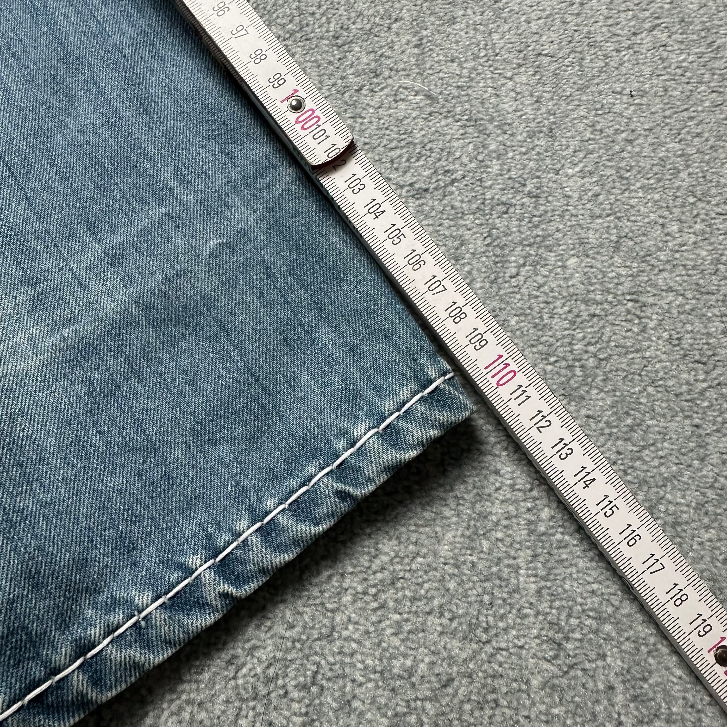 Vintage True Religion Jeans (M-L)