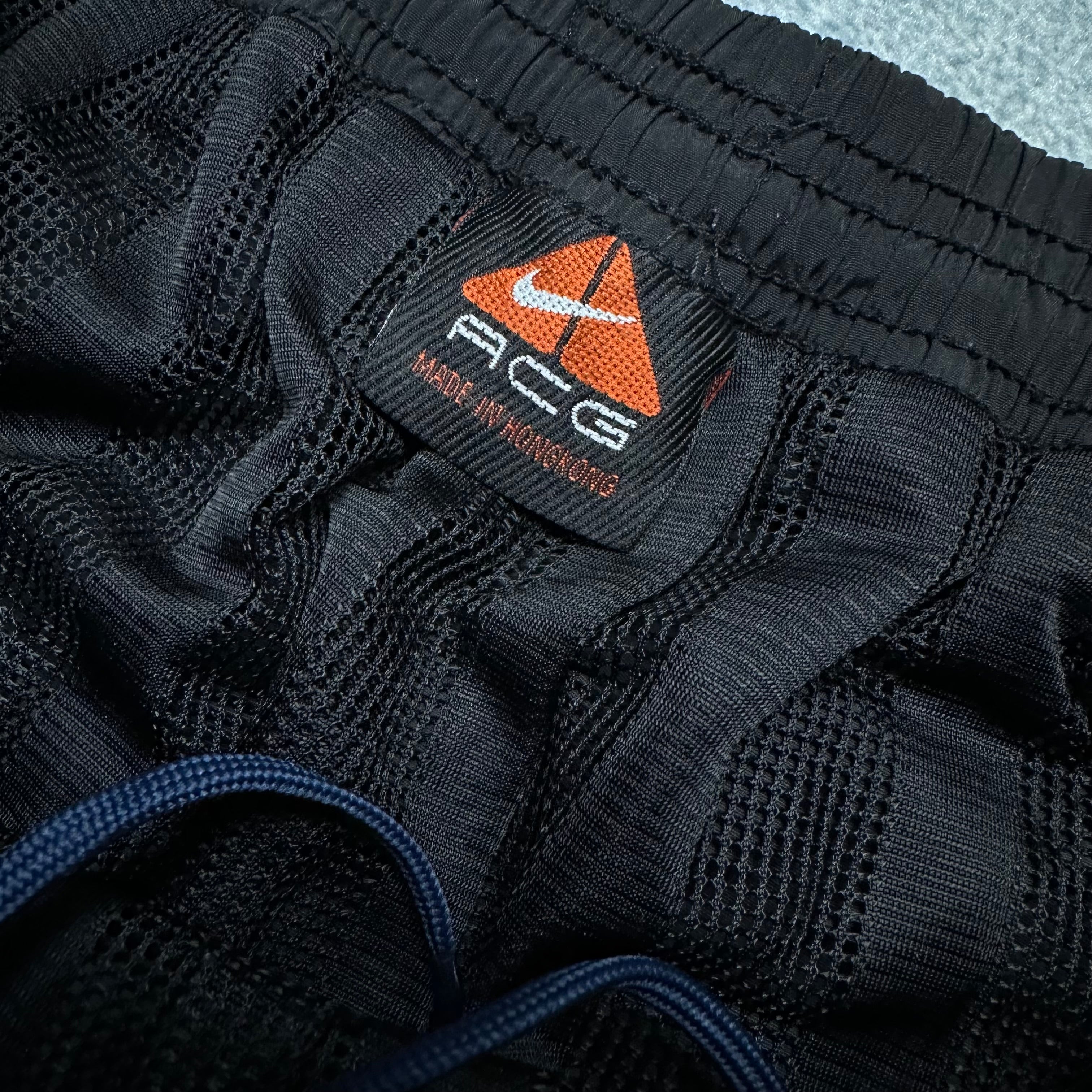 Vintage Nike ACG Trackpants (L)