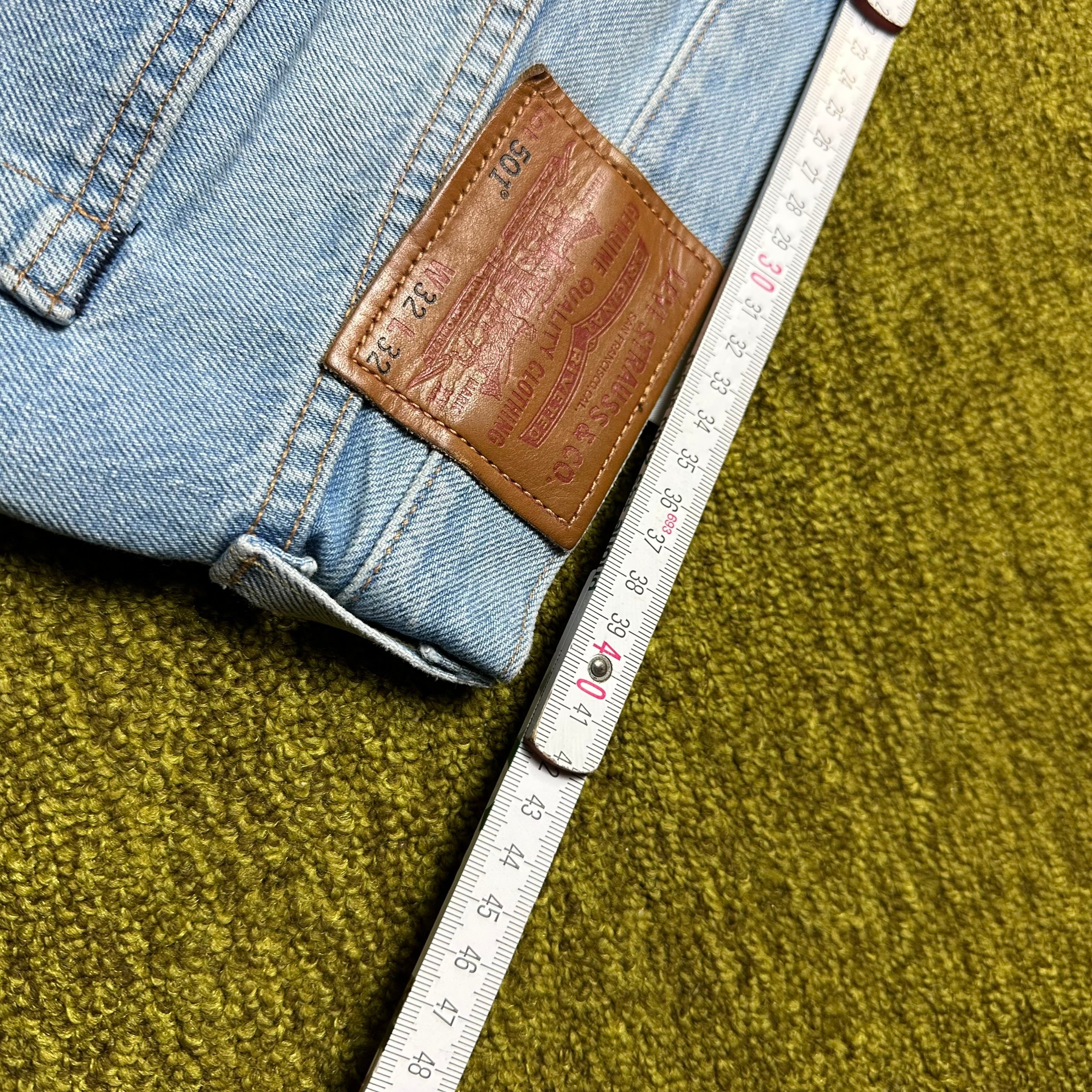 Vintage Levi’s 501 Jeans (S-M)