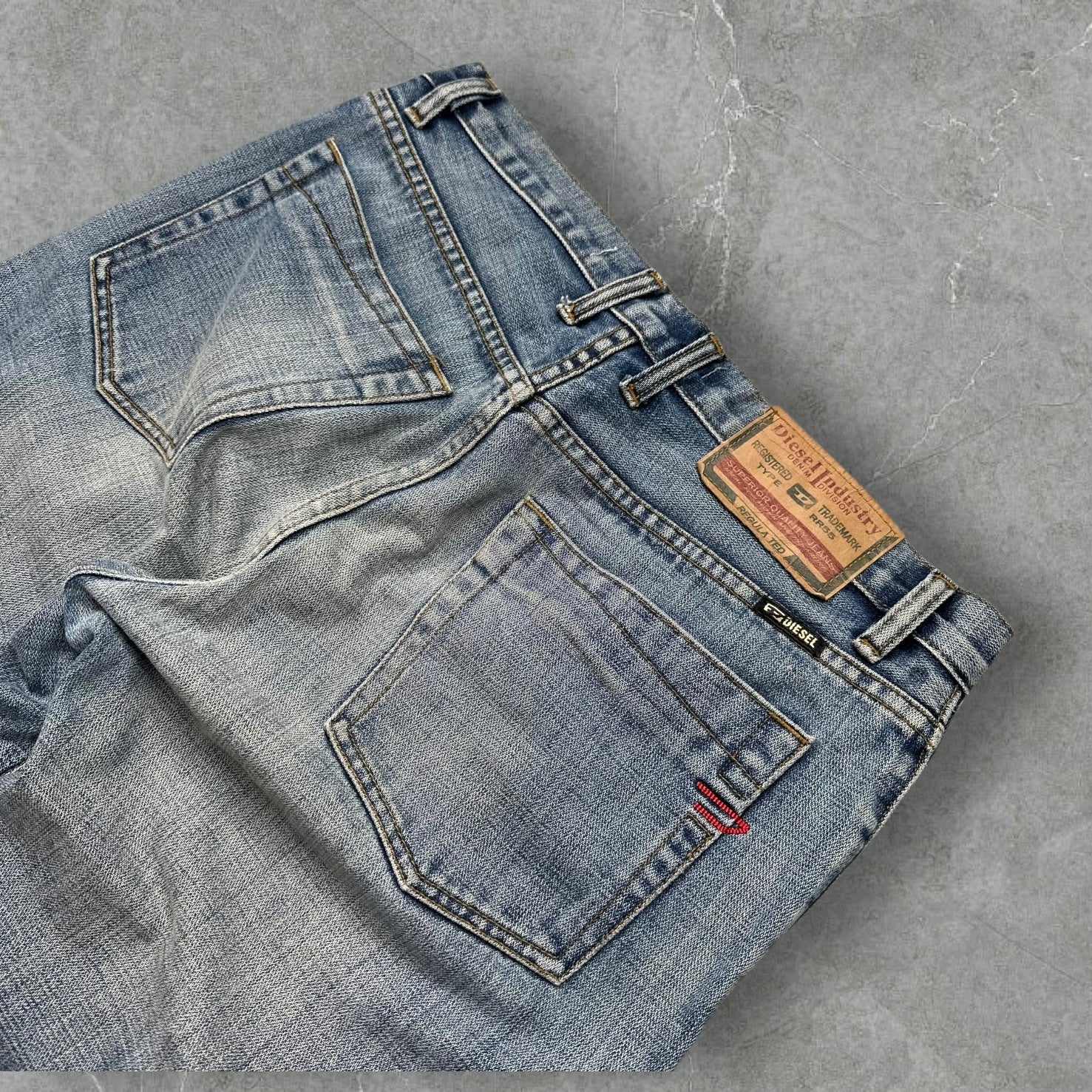Vintage Diesel Jeans (M-L)