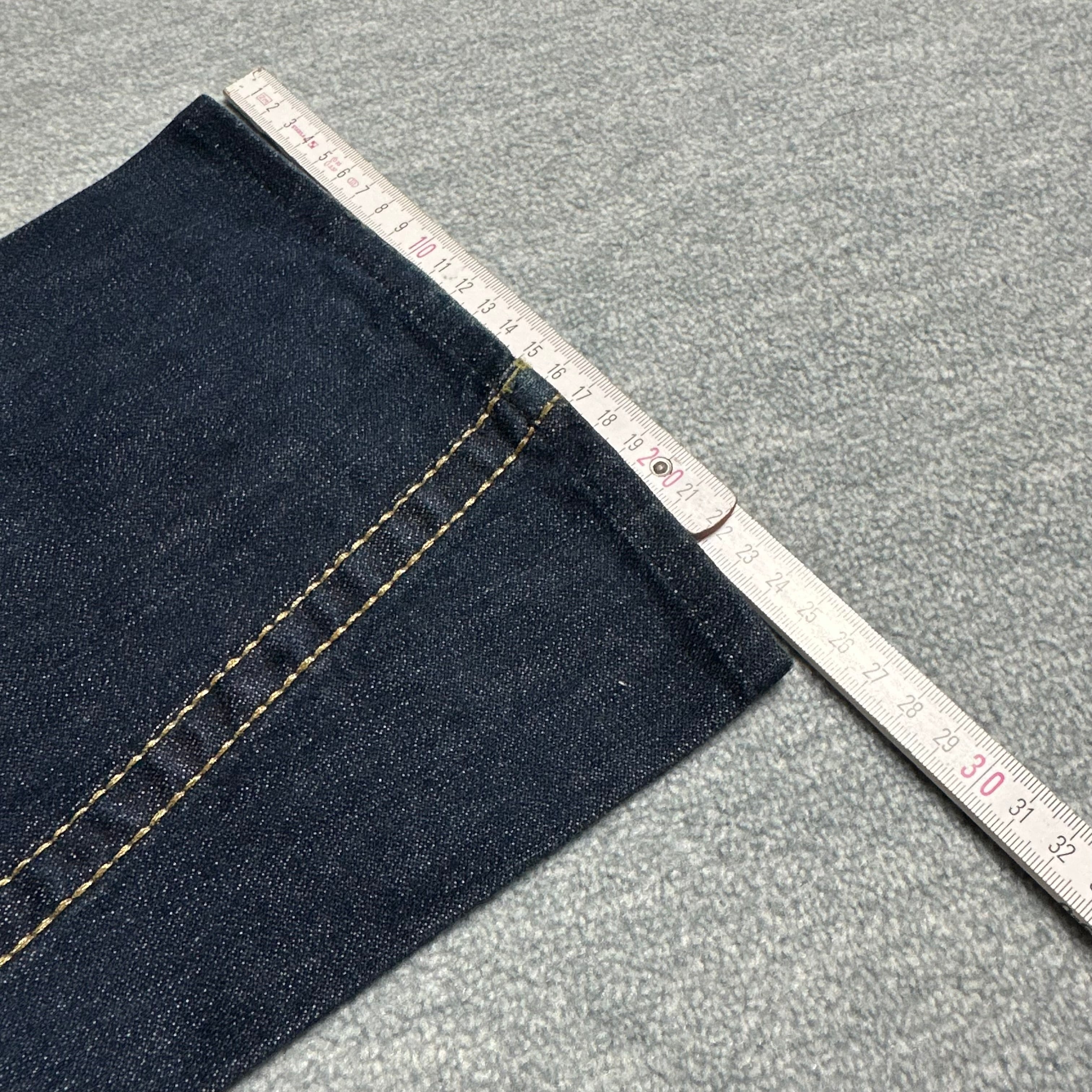 Vintage True Religion flaired Women (S-M/28)