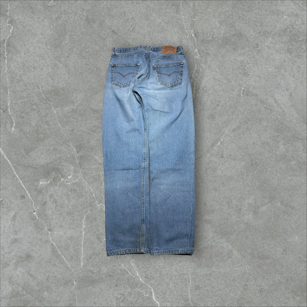 Vintage Levi’s 501 Jeans (M)