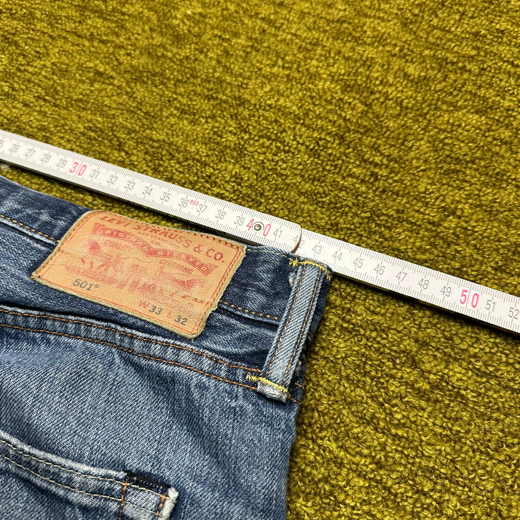 Vintage Levi’s 501 Jeans (M)