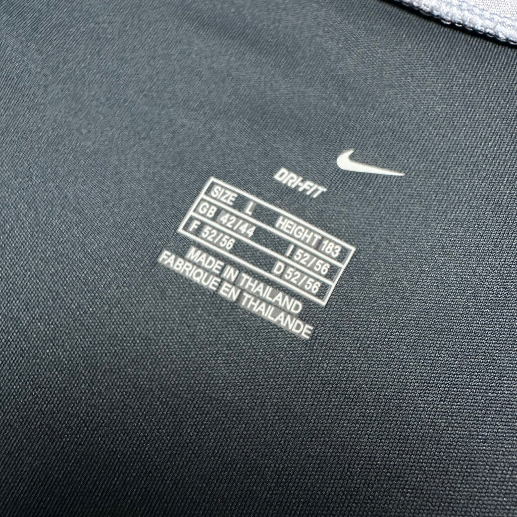 Vintage Nike Shirt (L)