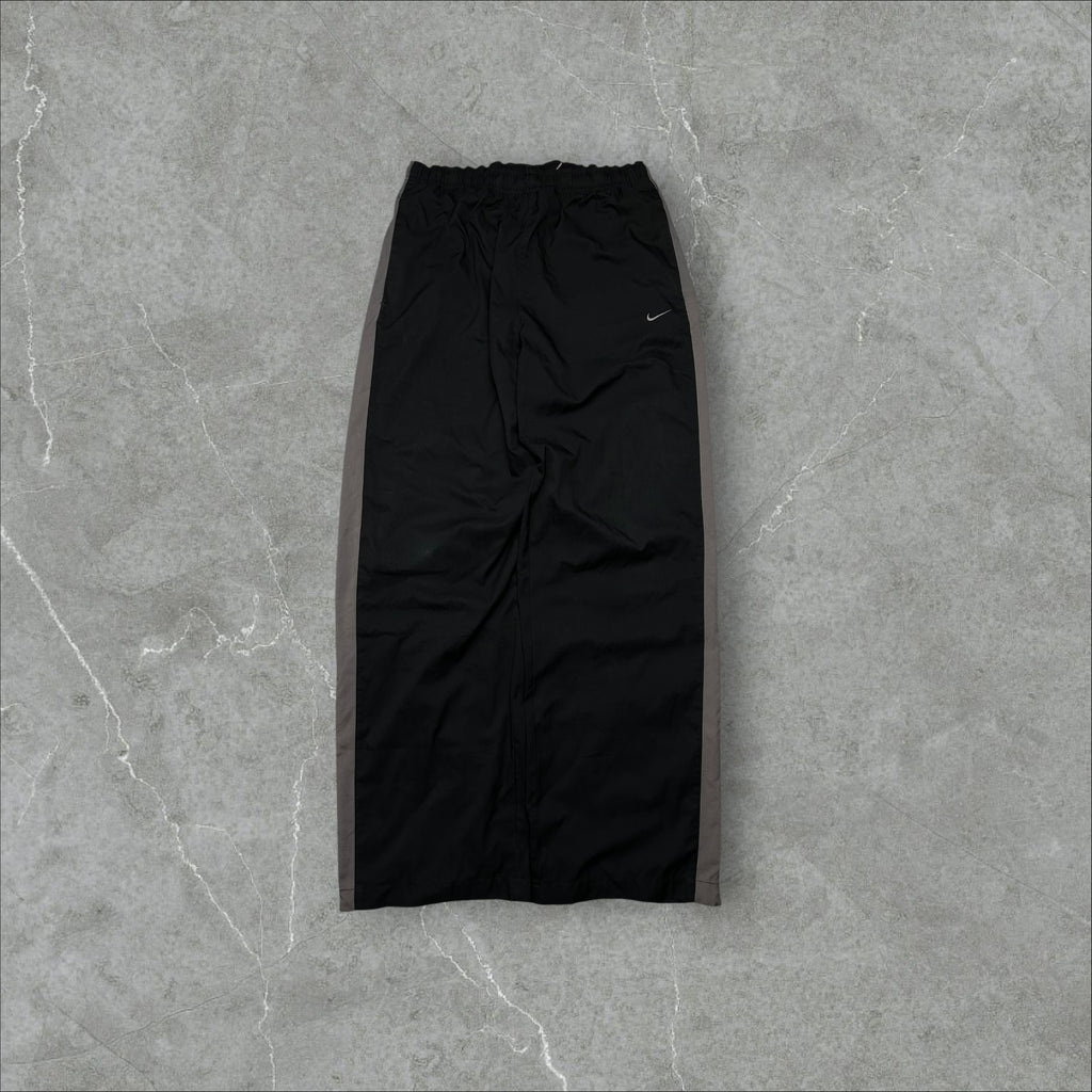 Vintage Nike Trackpants (M-L)