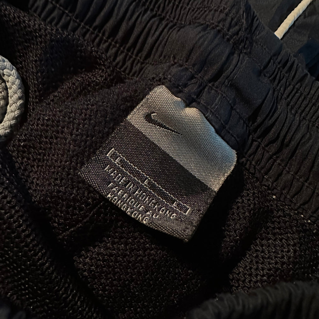 Vintage Nike Court Trackpants (XS-S)
