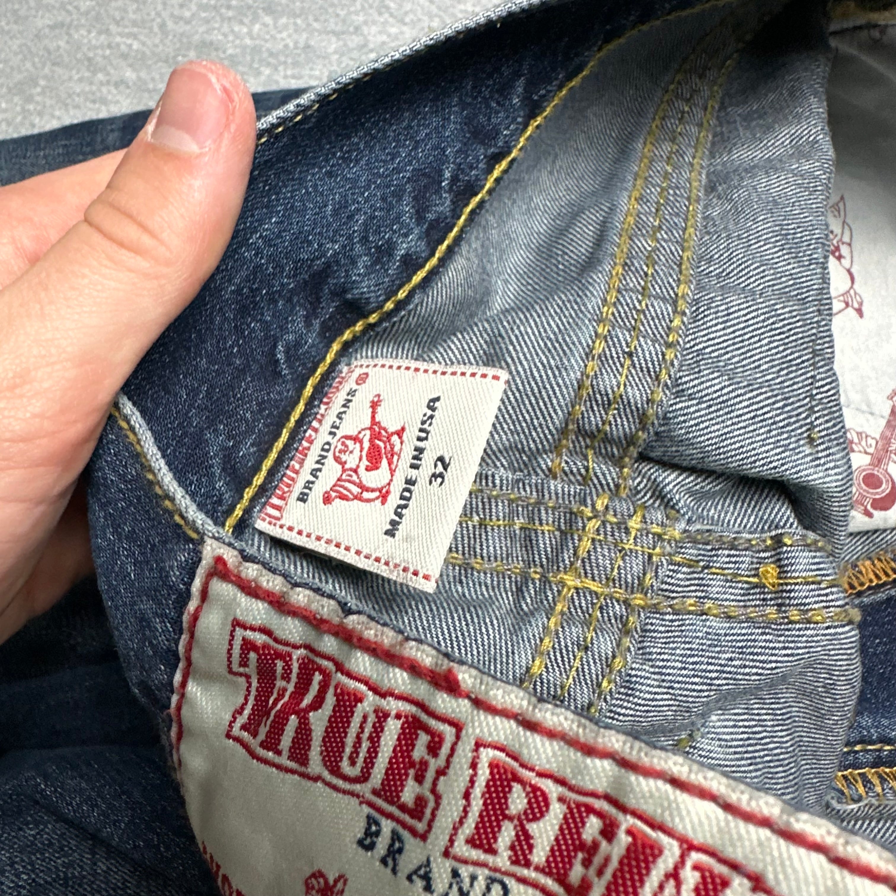 Vintage True Religion Jeans (M-L)