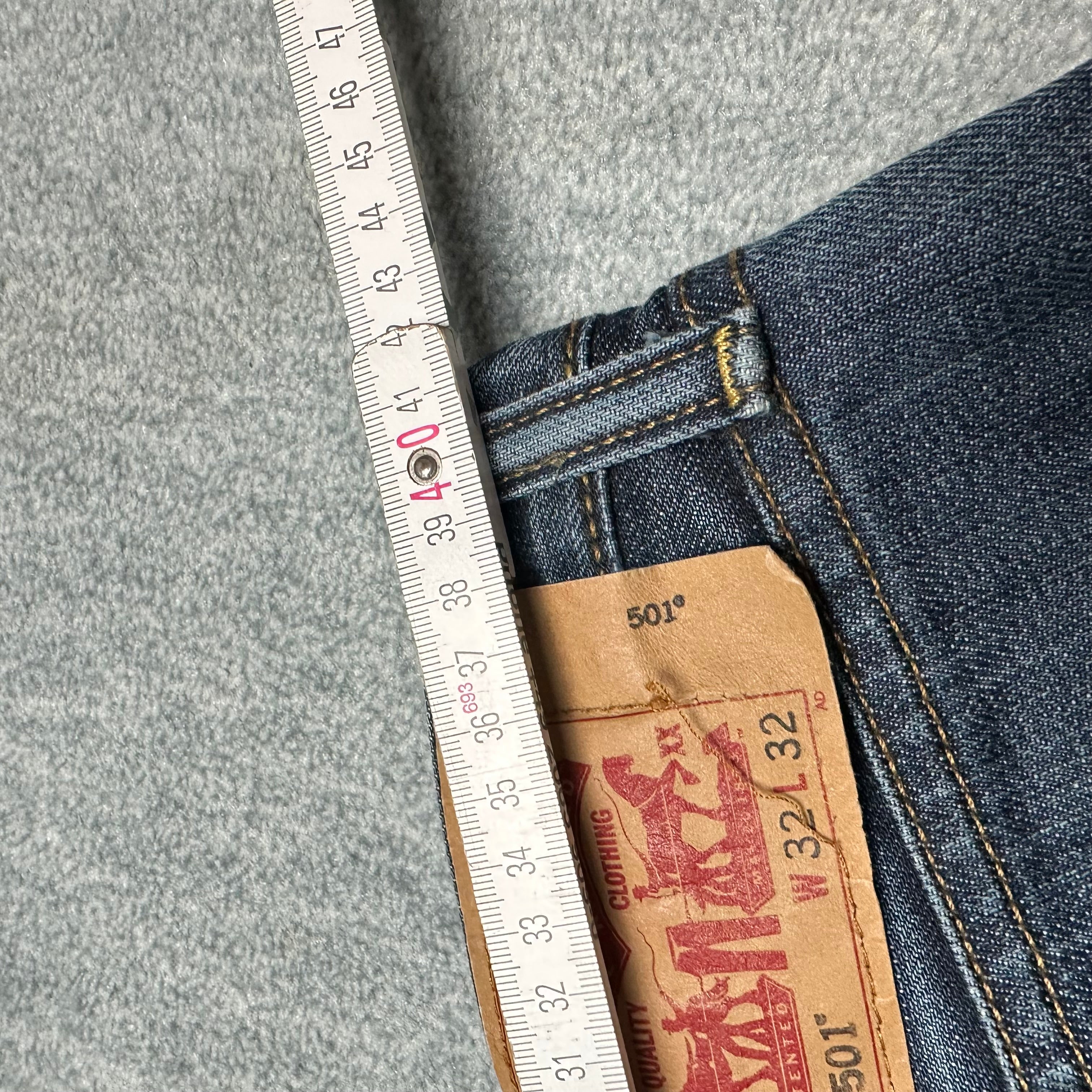 Vintage Levi’s 501 Jeans (S-M)