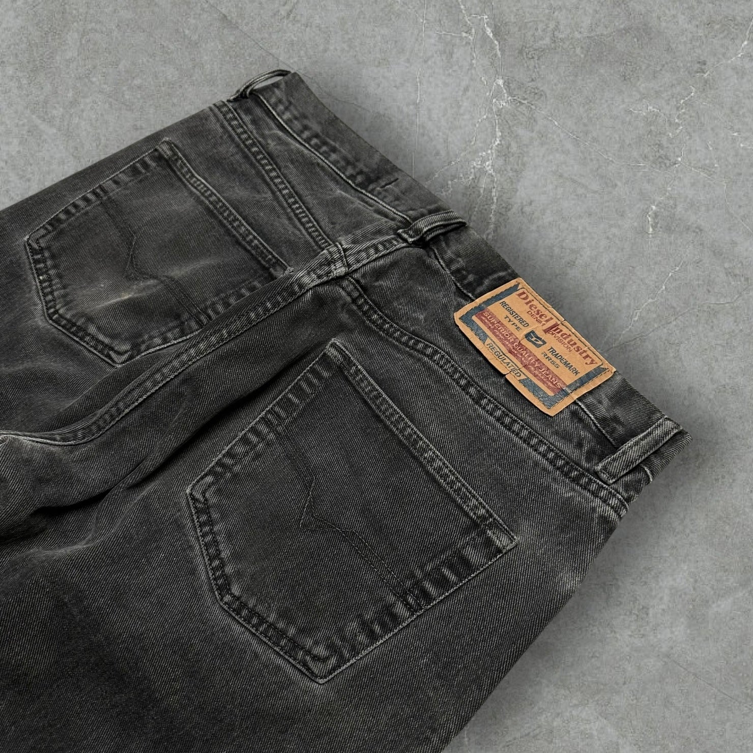 Vintage Diesel Jeans (M-L)