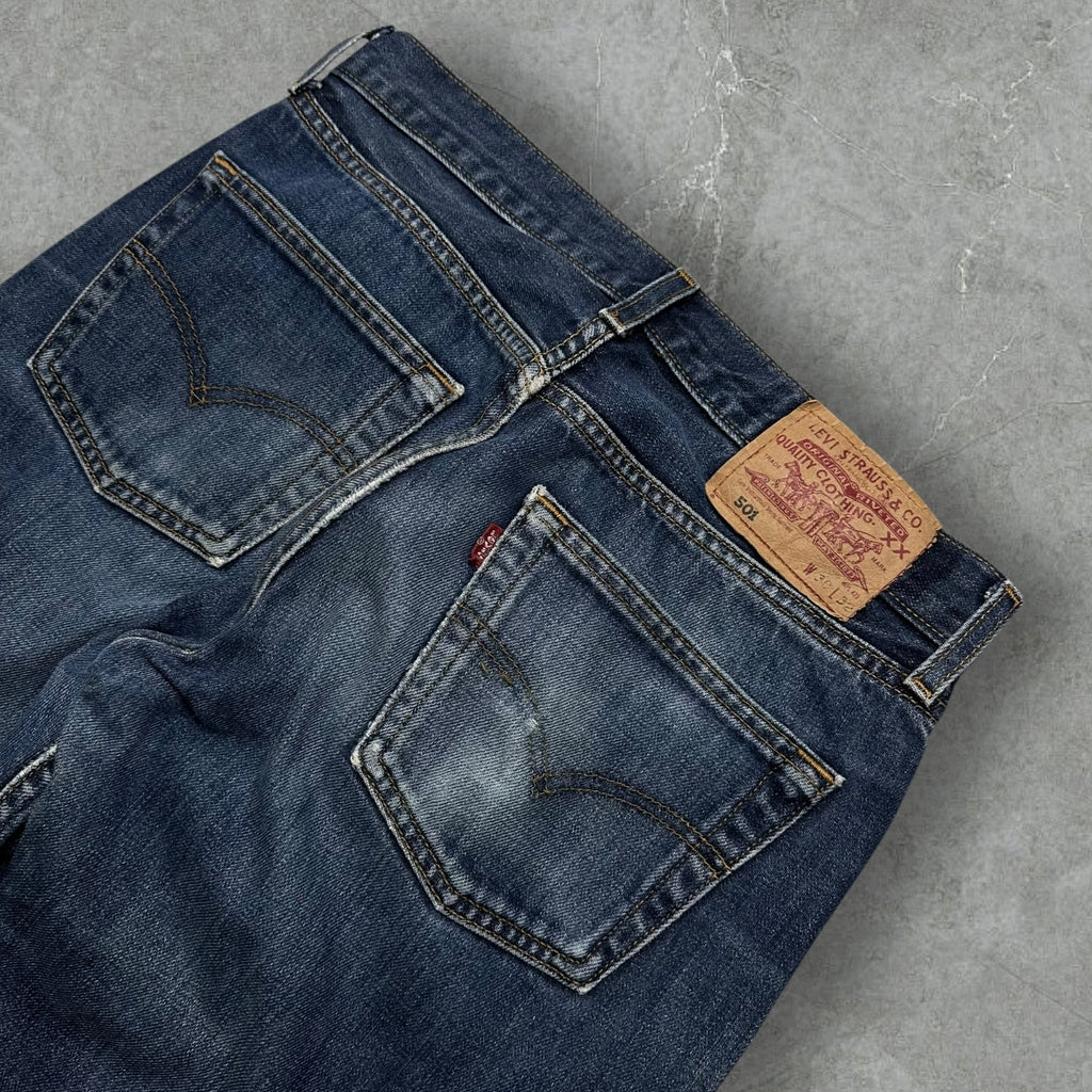 Vintage Levi’s 501 Jeans (S)