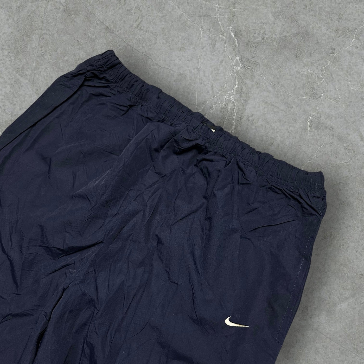 Vintage Nike Trackpants (L-XL)