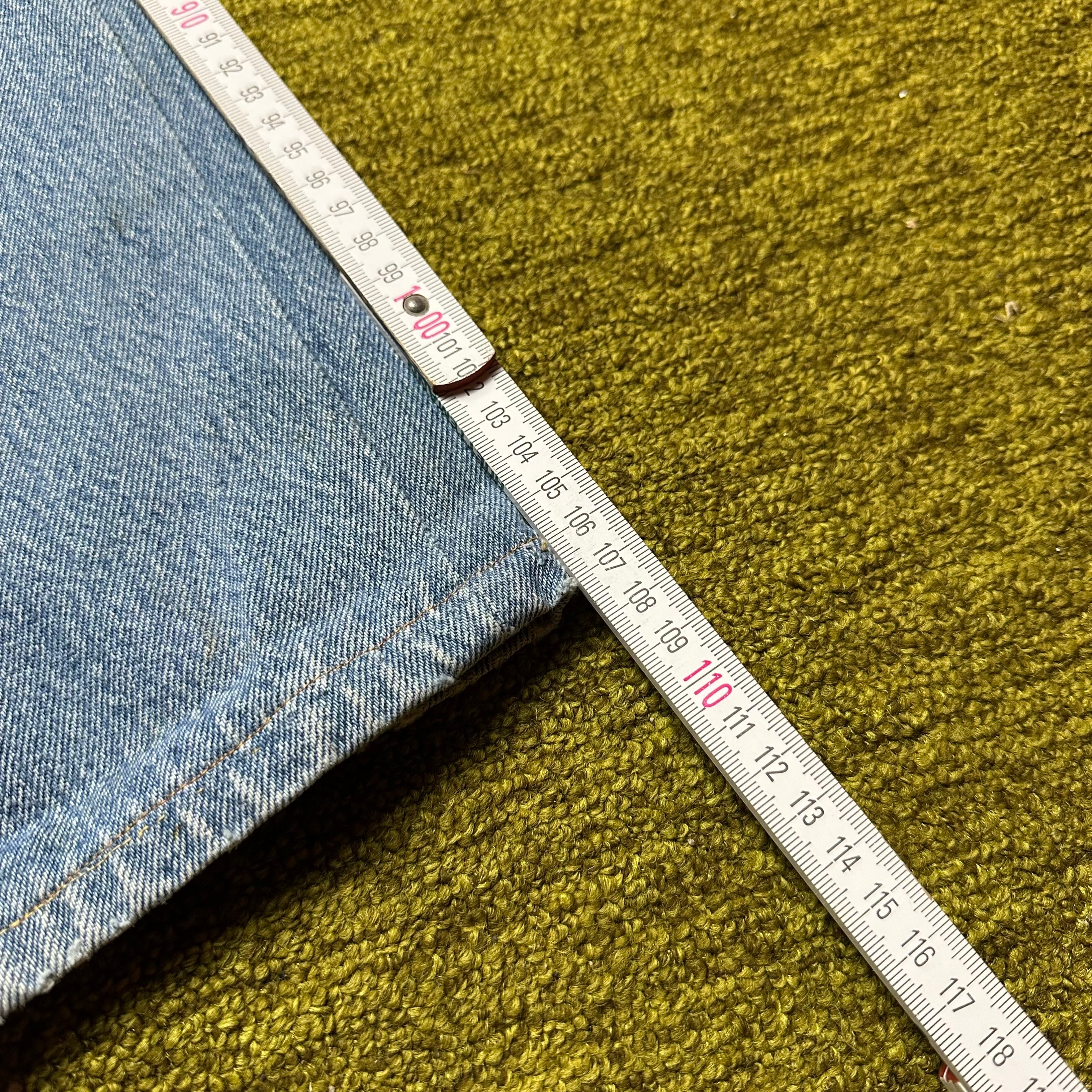 Vintage Levi’s 501 Jeans (M)