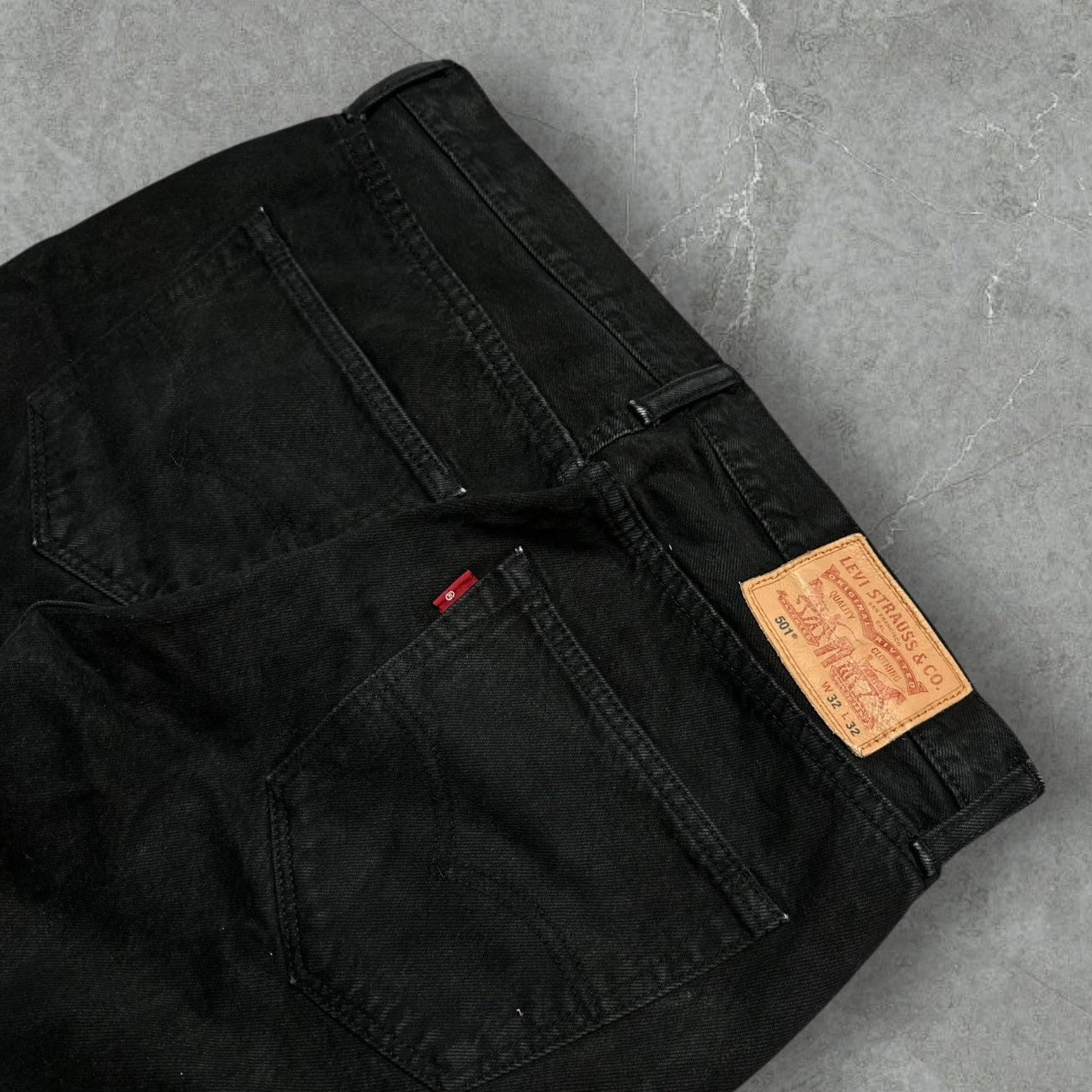 Vintage Levi’s 501 Jeans (M)
