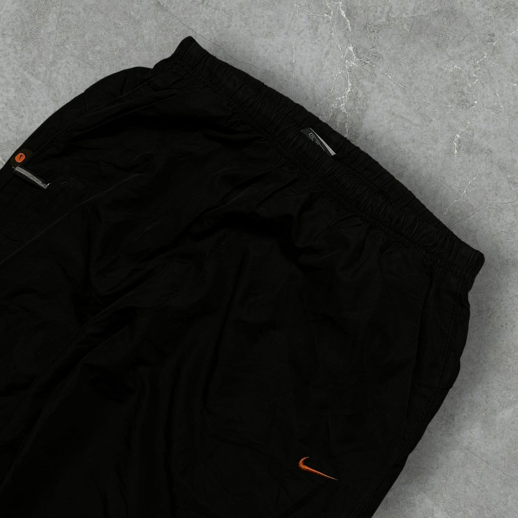 Vintage Nike Trackpants (M-L)
