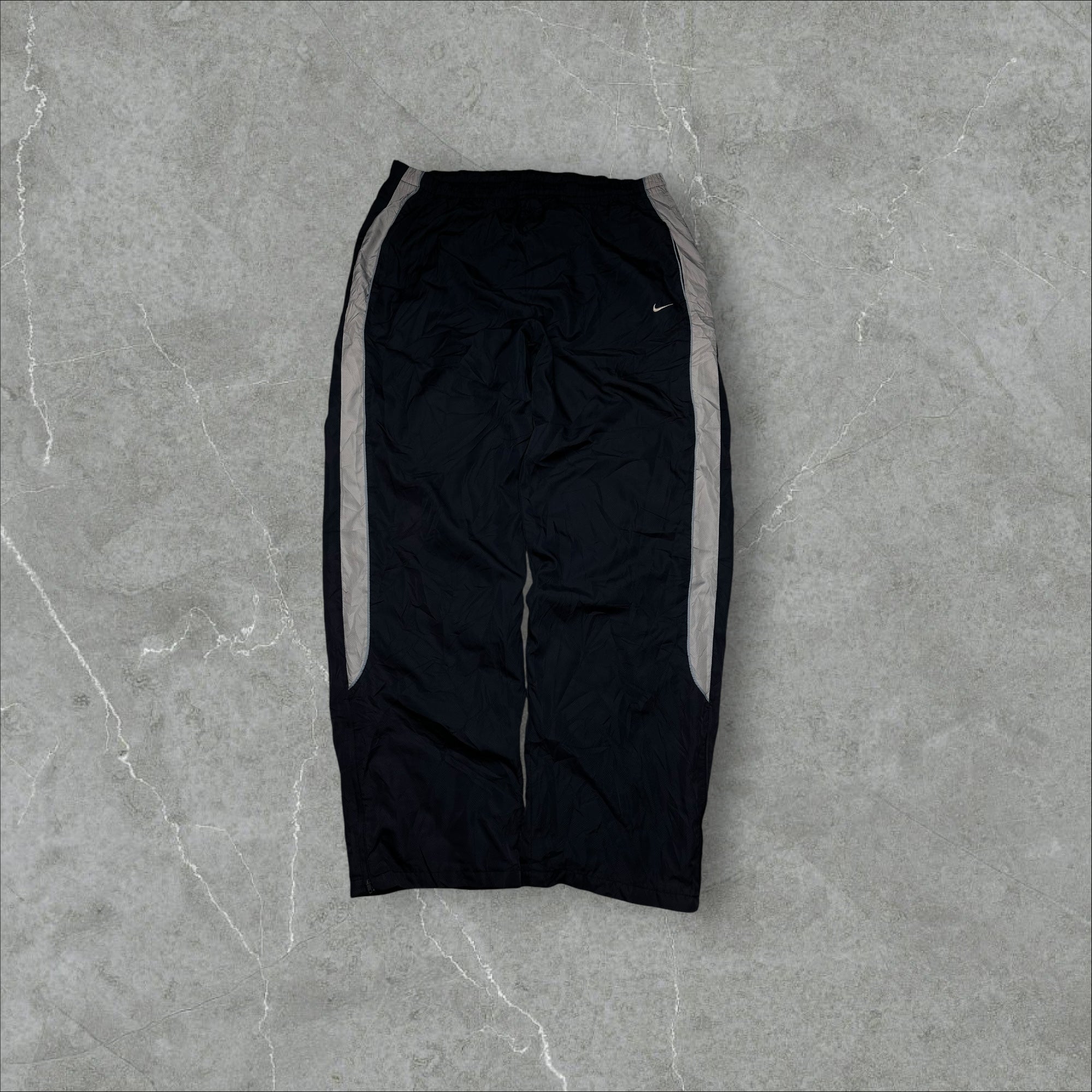 Vintage Nike Trackpants (M-L)