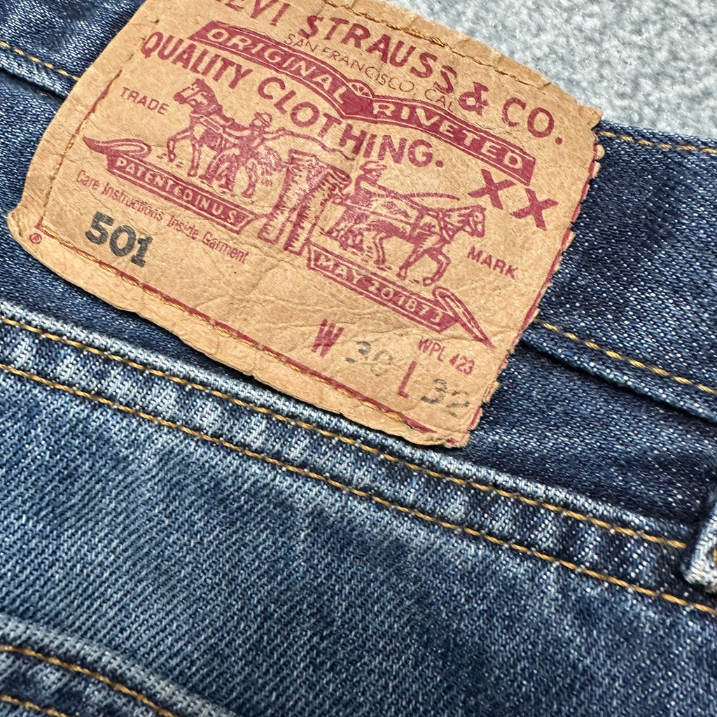 Vintage Levi’s 501 Jeans (S)
