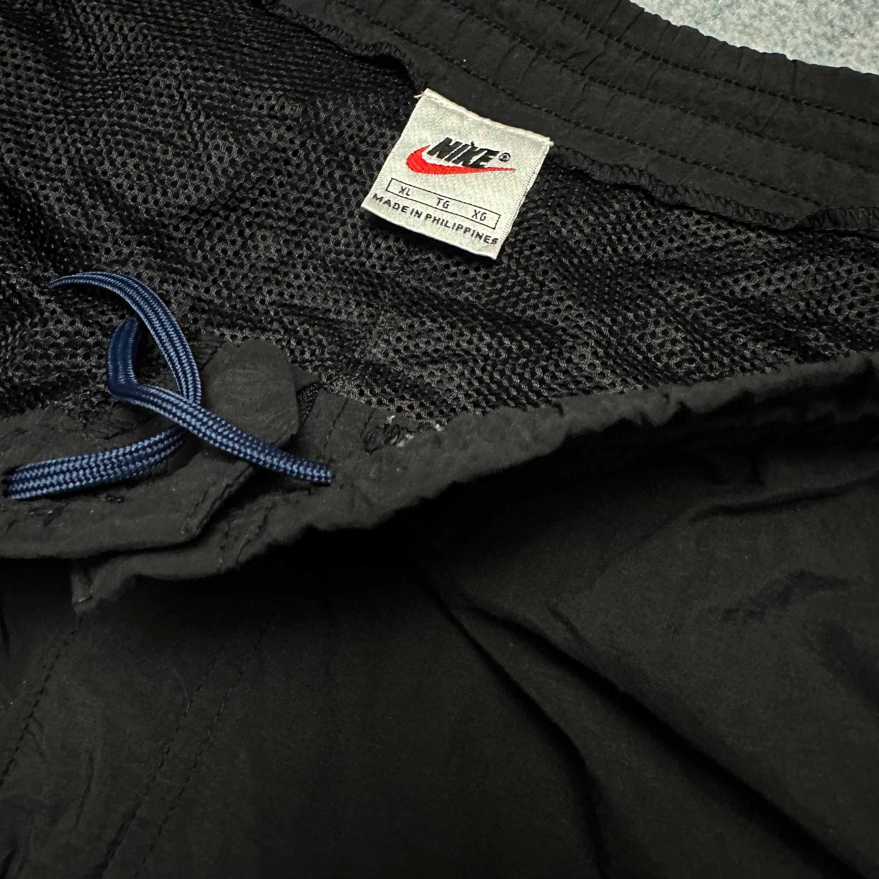 Vintage Nike Trackpants (M-L)