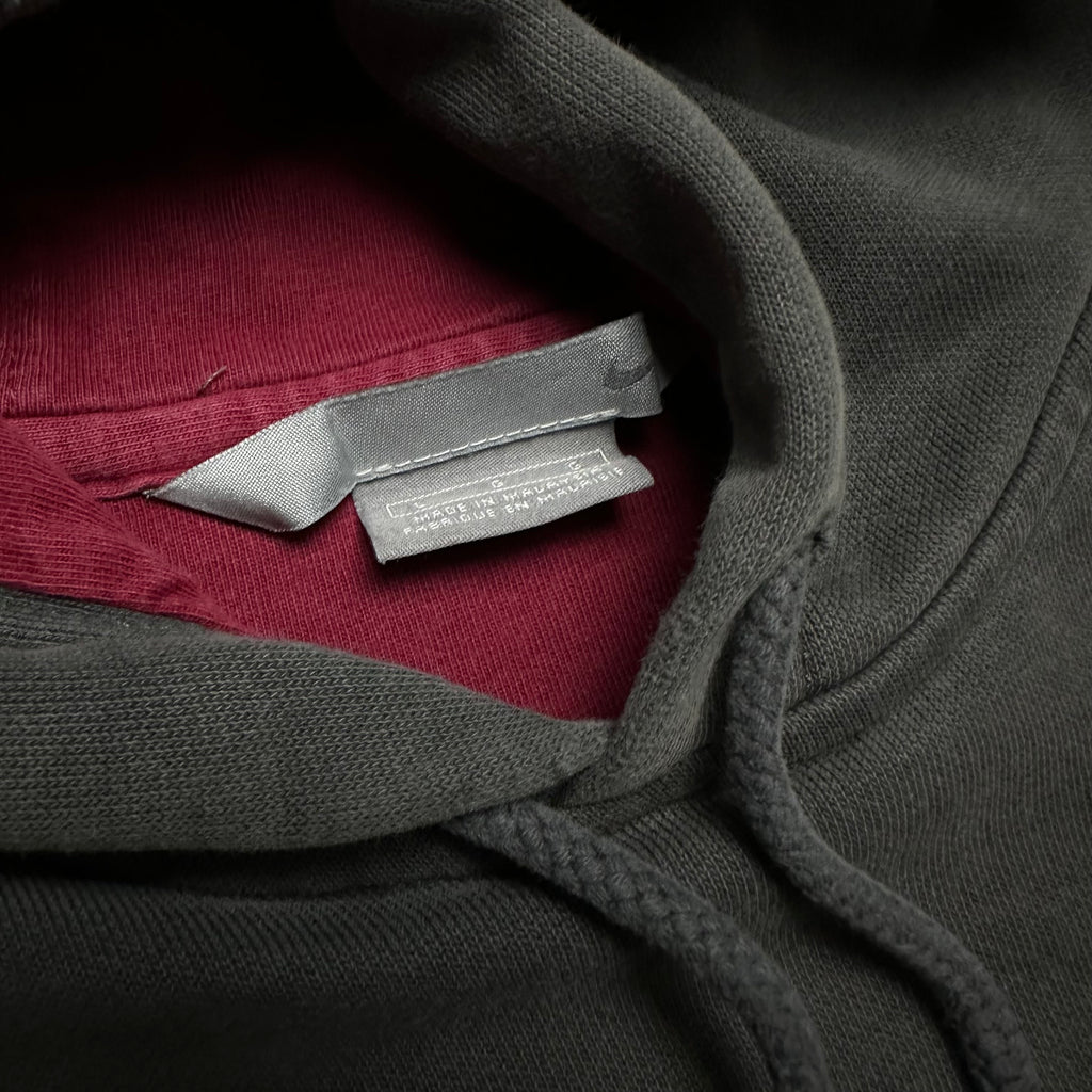 Vintage Nike Hoodie Spellout (L)