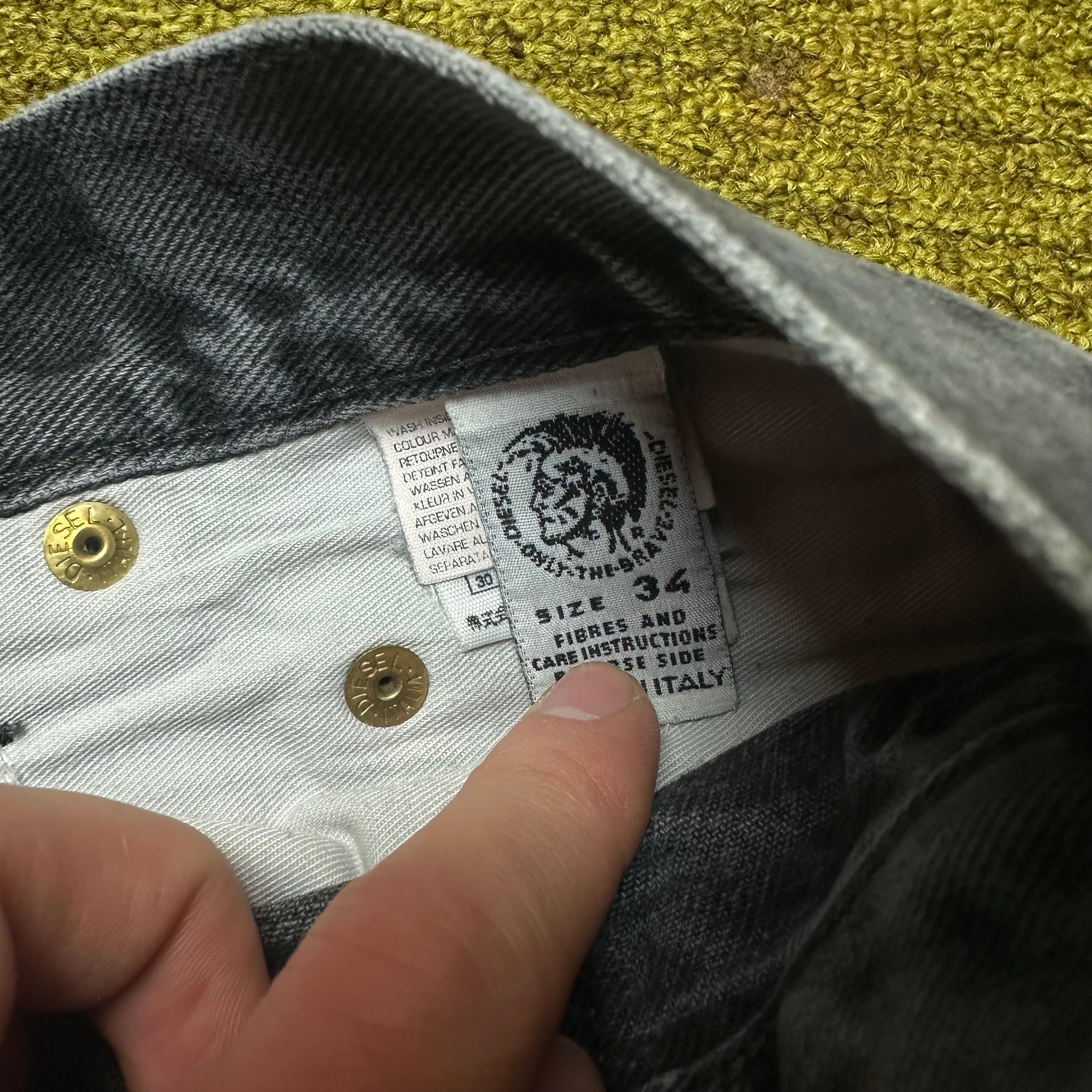 Vintage Diesel Jeans (M)