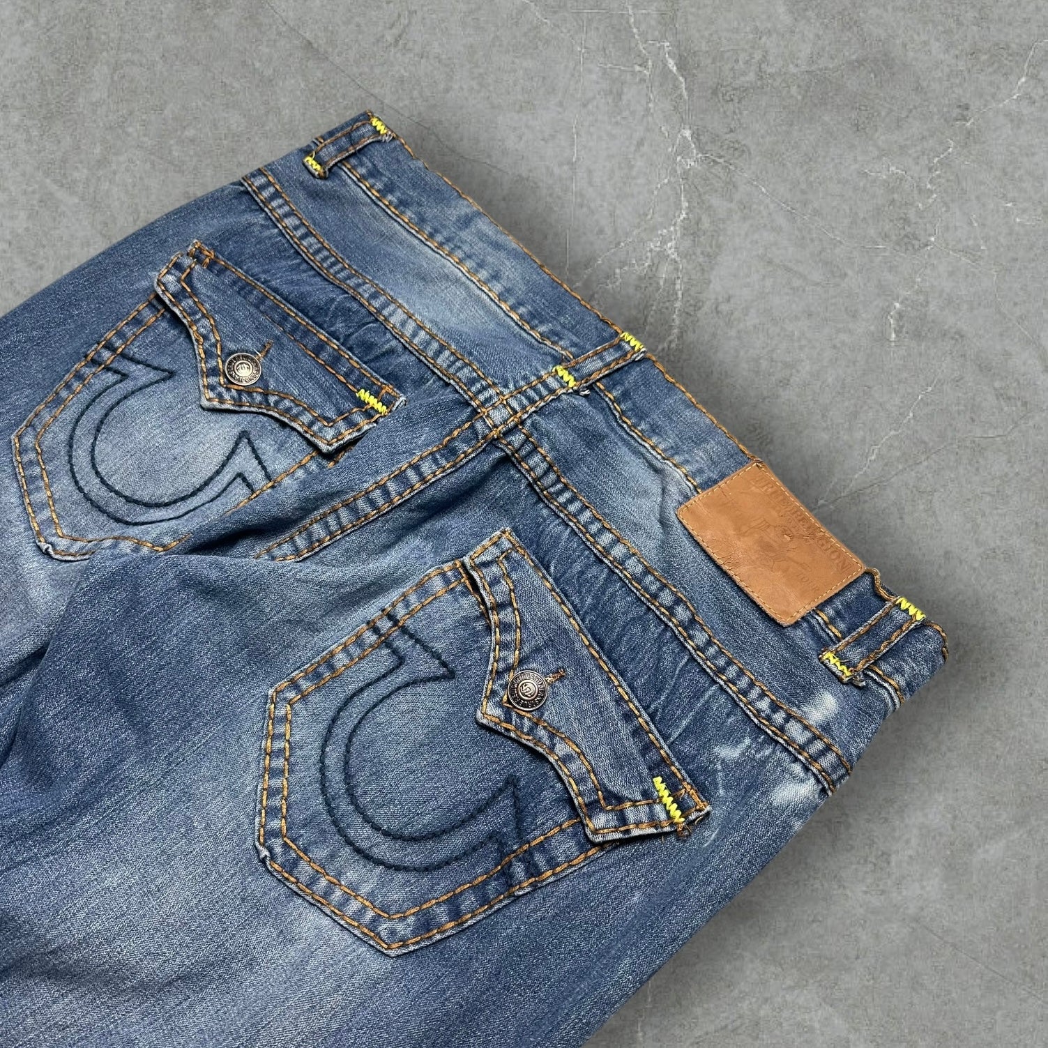 Vintage True Religion Jeans (XL)
