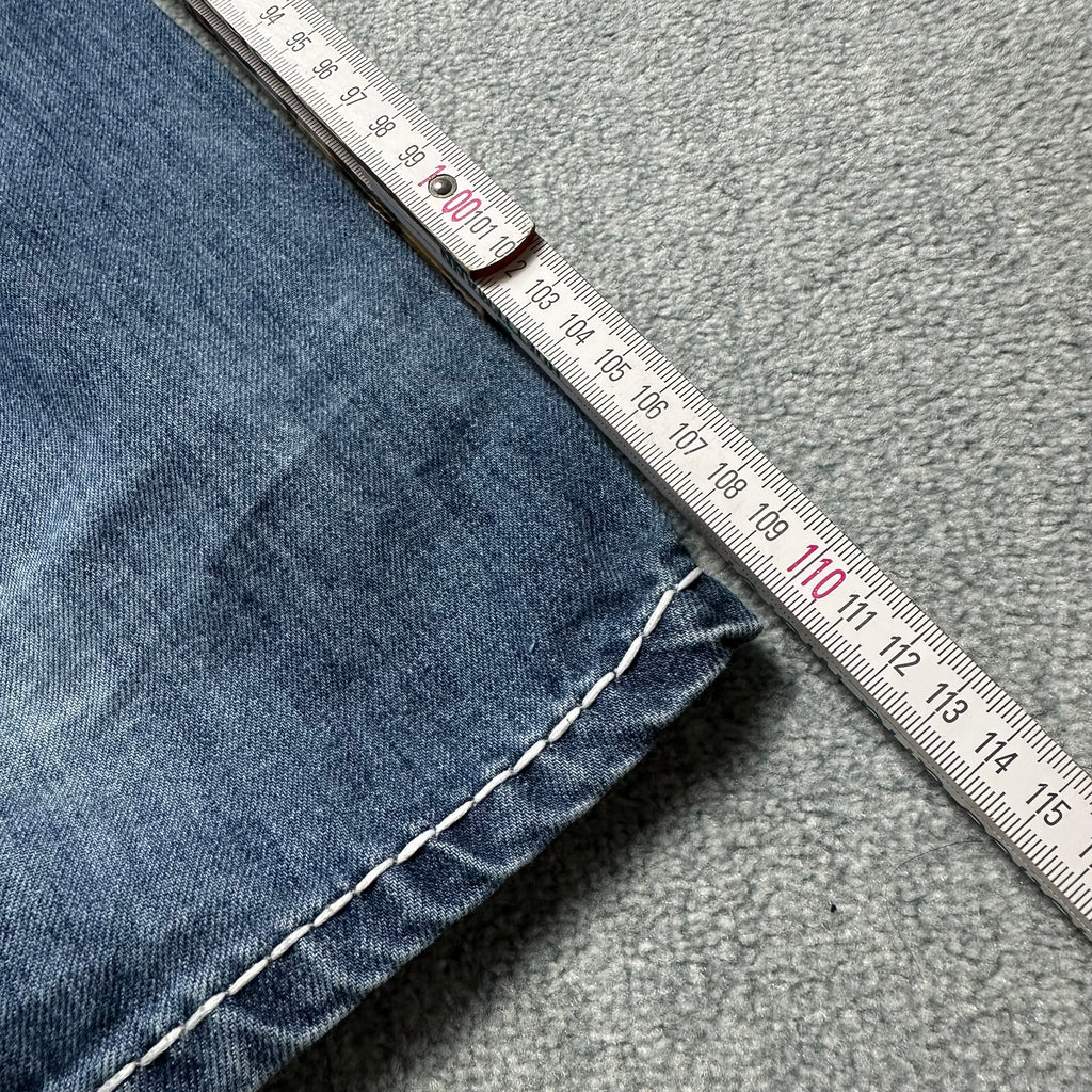 Vintage True Religion Jeans (M-L)