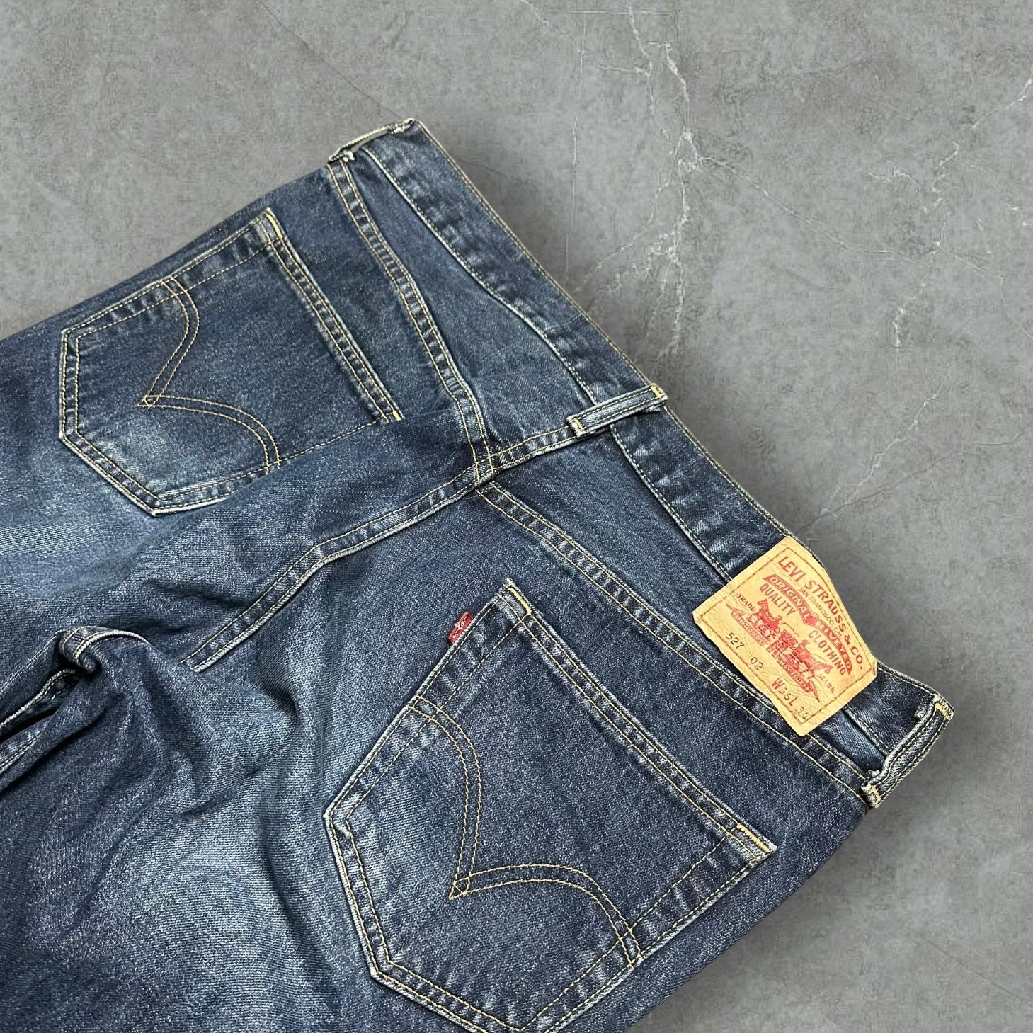 Vintage Levi’s 527 Jeans (L-XL)
