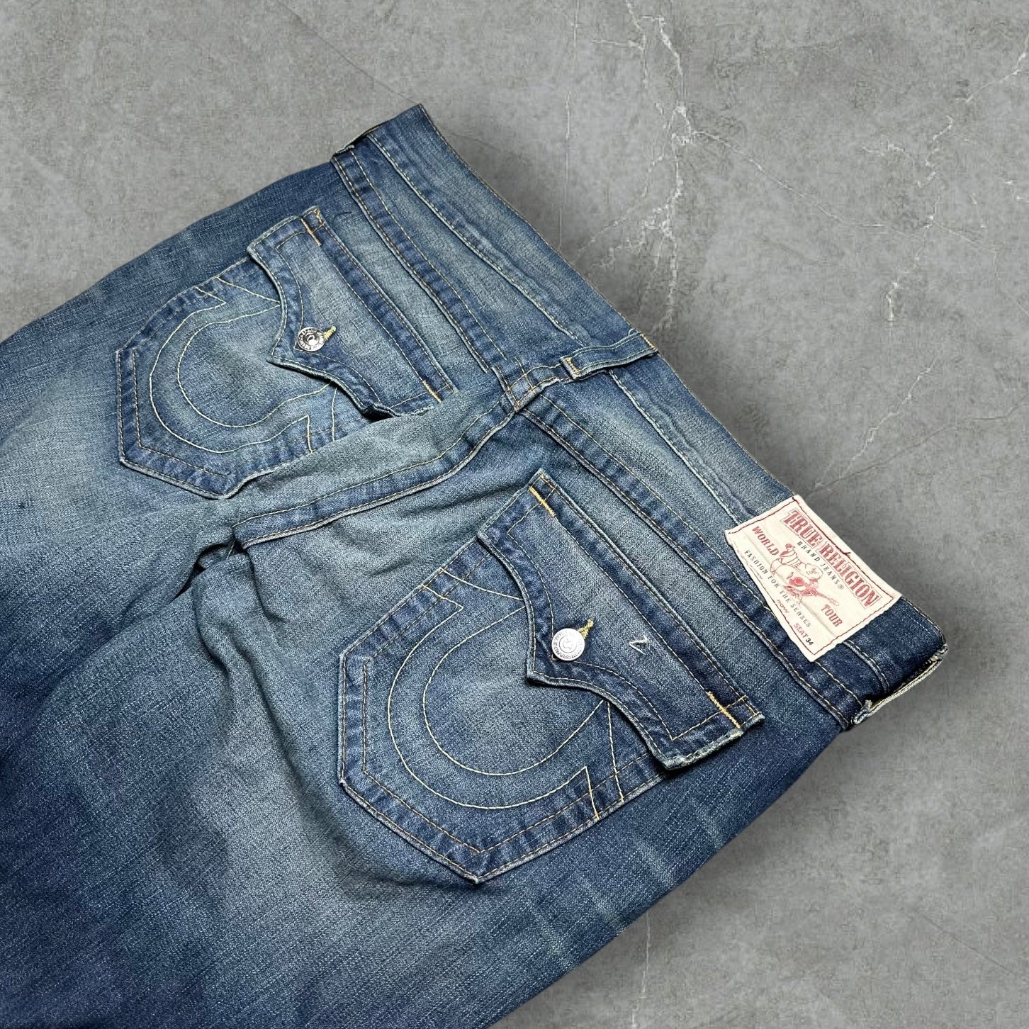 Vintage True Religion Jeans (XXL)